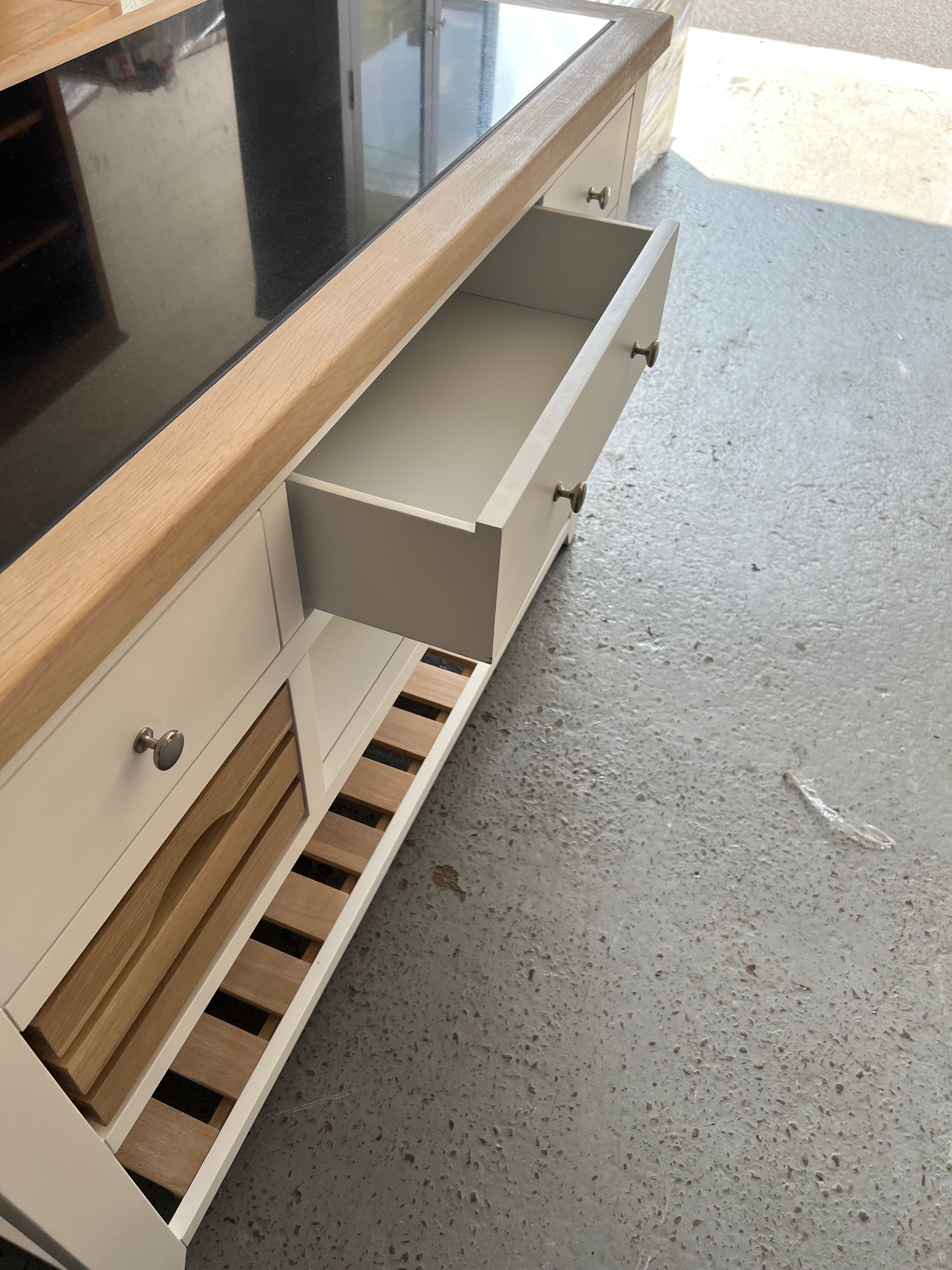 CHESTER PURE WHITE Kitchen Island furniture delivered