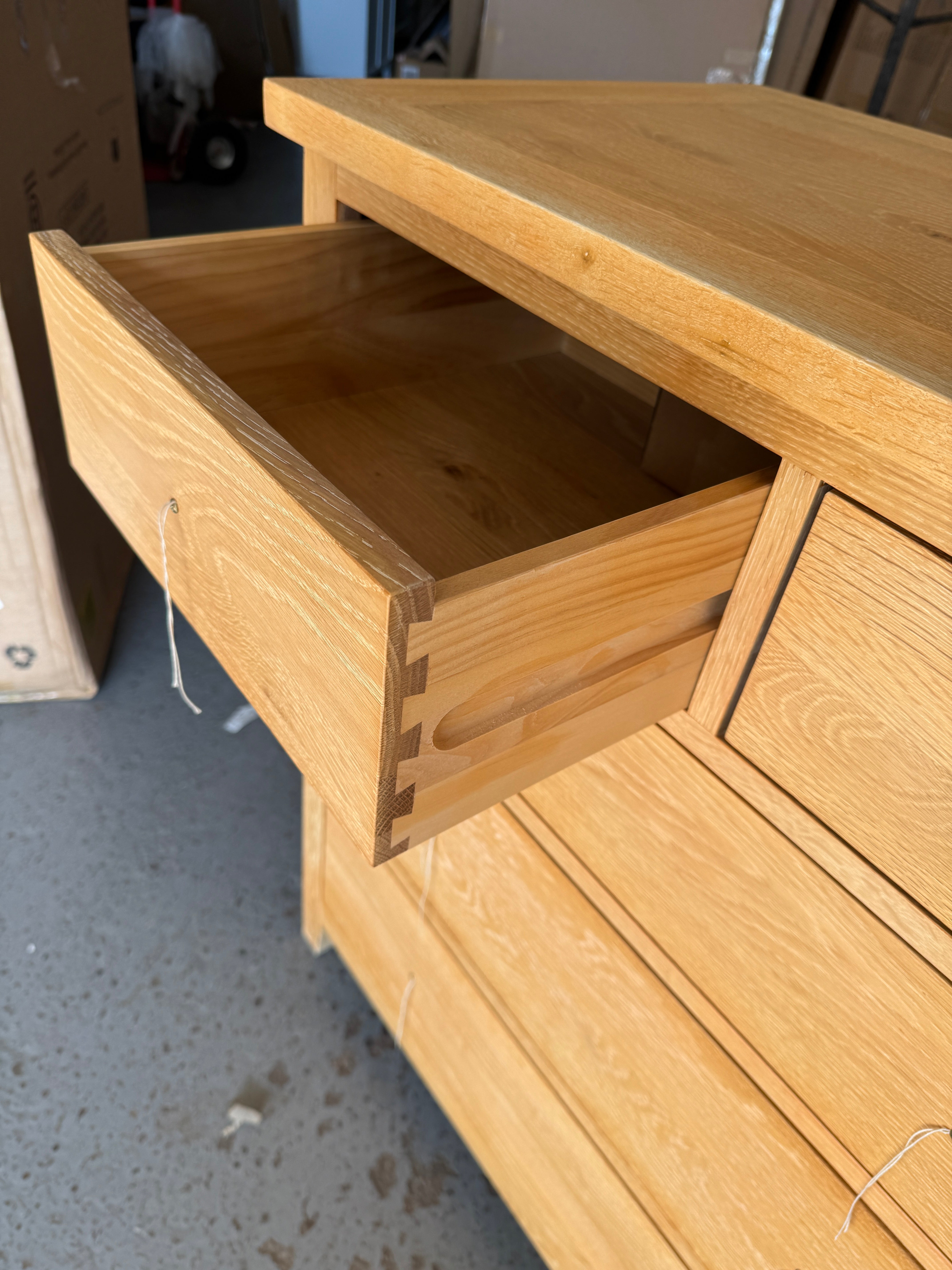 INGLESHAM WHITEWASH OAK 5 Drawer Chest Quality Furniture Clearance Ltd
