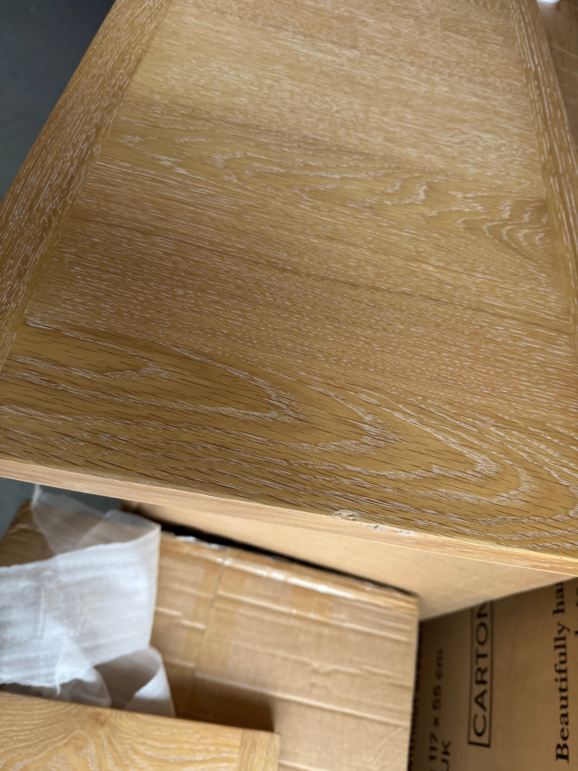 INGLESHAM WHITEWASH OAK 6-10 Seater Extending Dining Table Quality Furniture Clearance Ltd