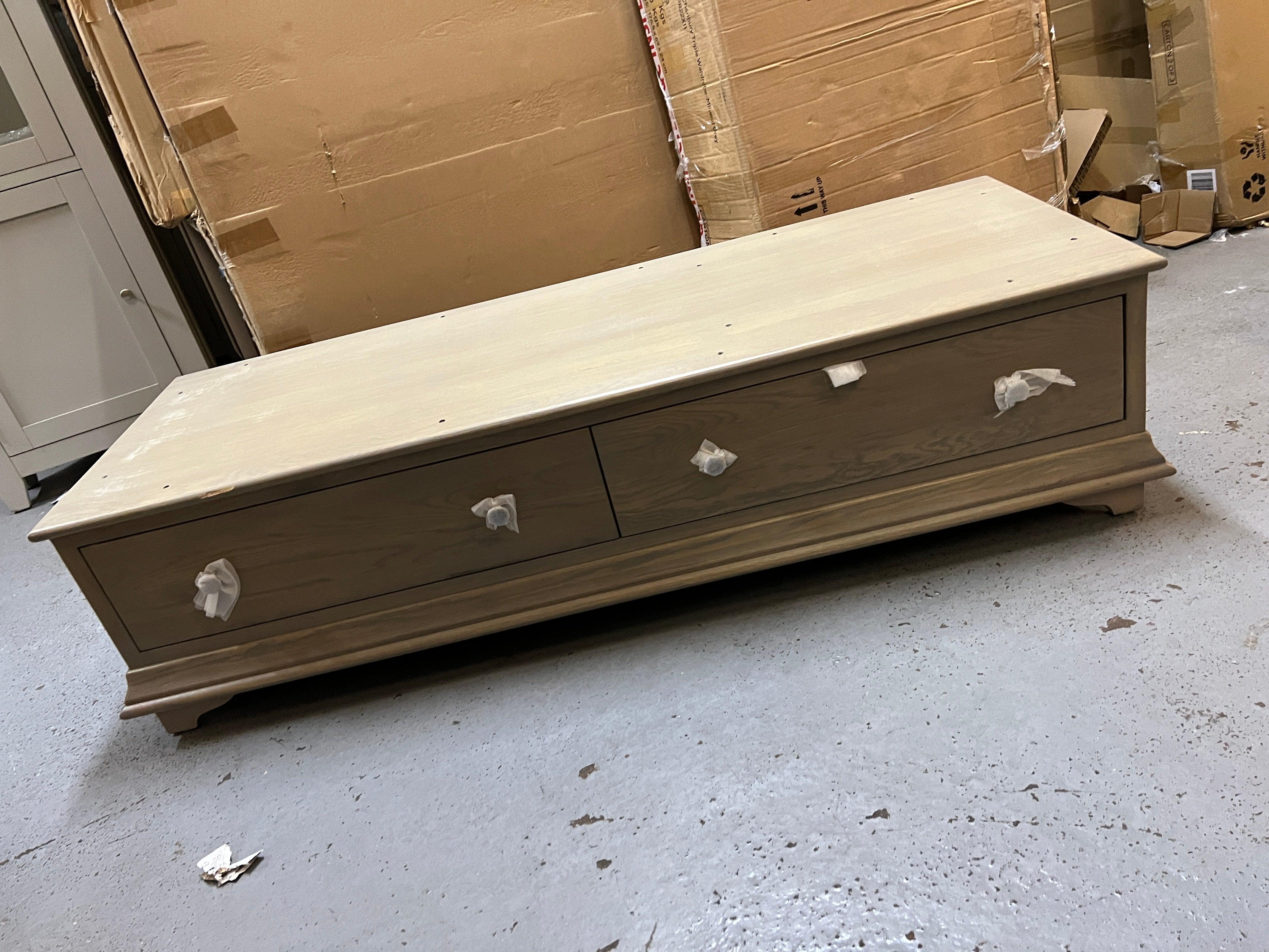 WINCHCOMBE SMOKED OAK Triple Wardrobe Quality Furniture Clearance Ltd