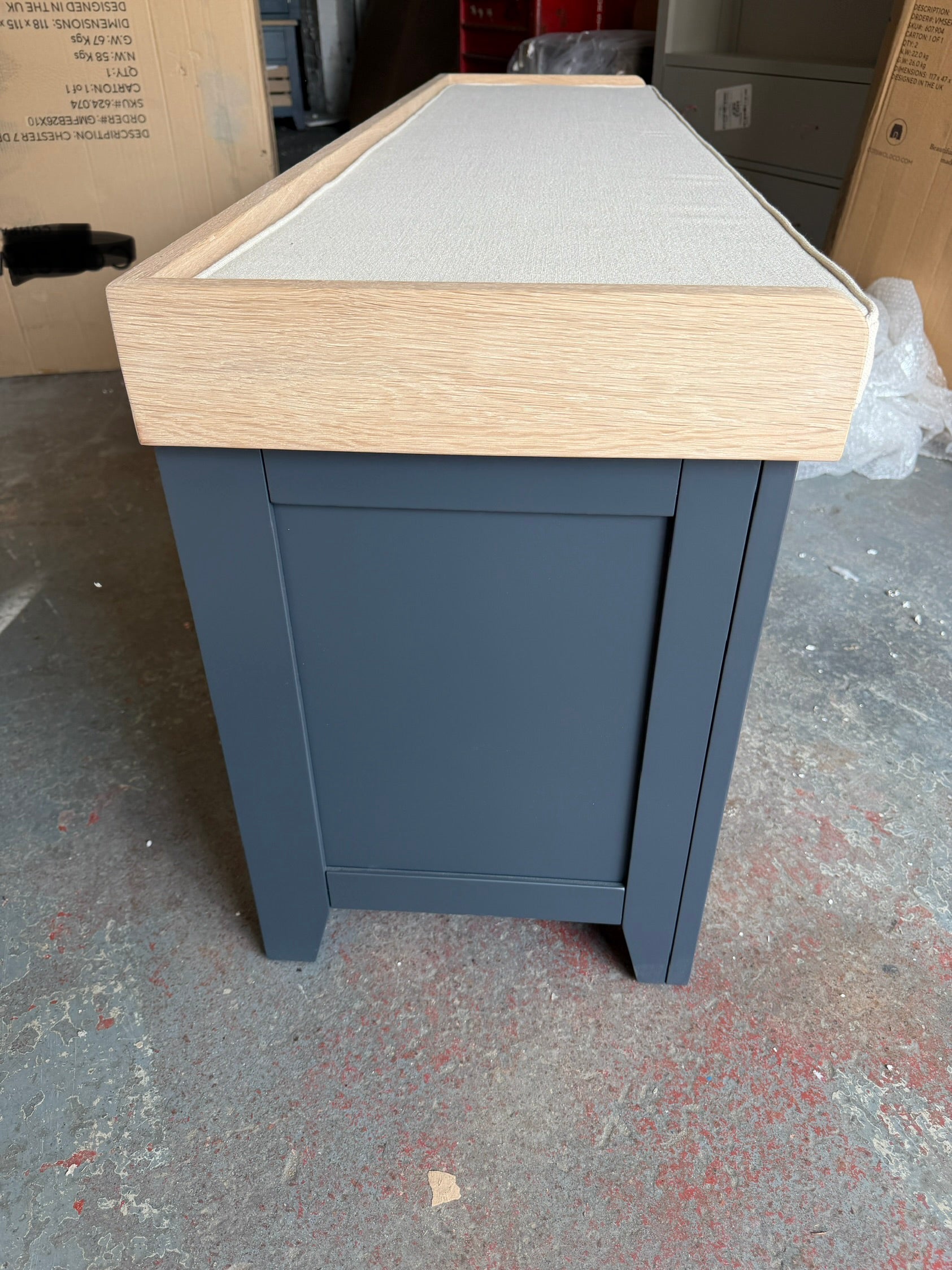 CHESTER CHARCOAL
4 Drawer Shoe Bench Quality Furniture Clearance Ltd