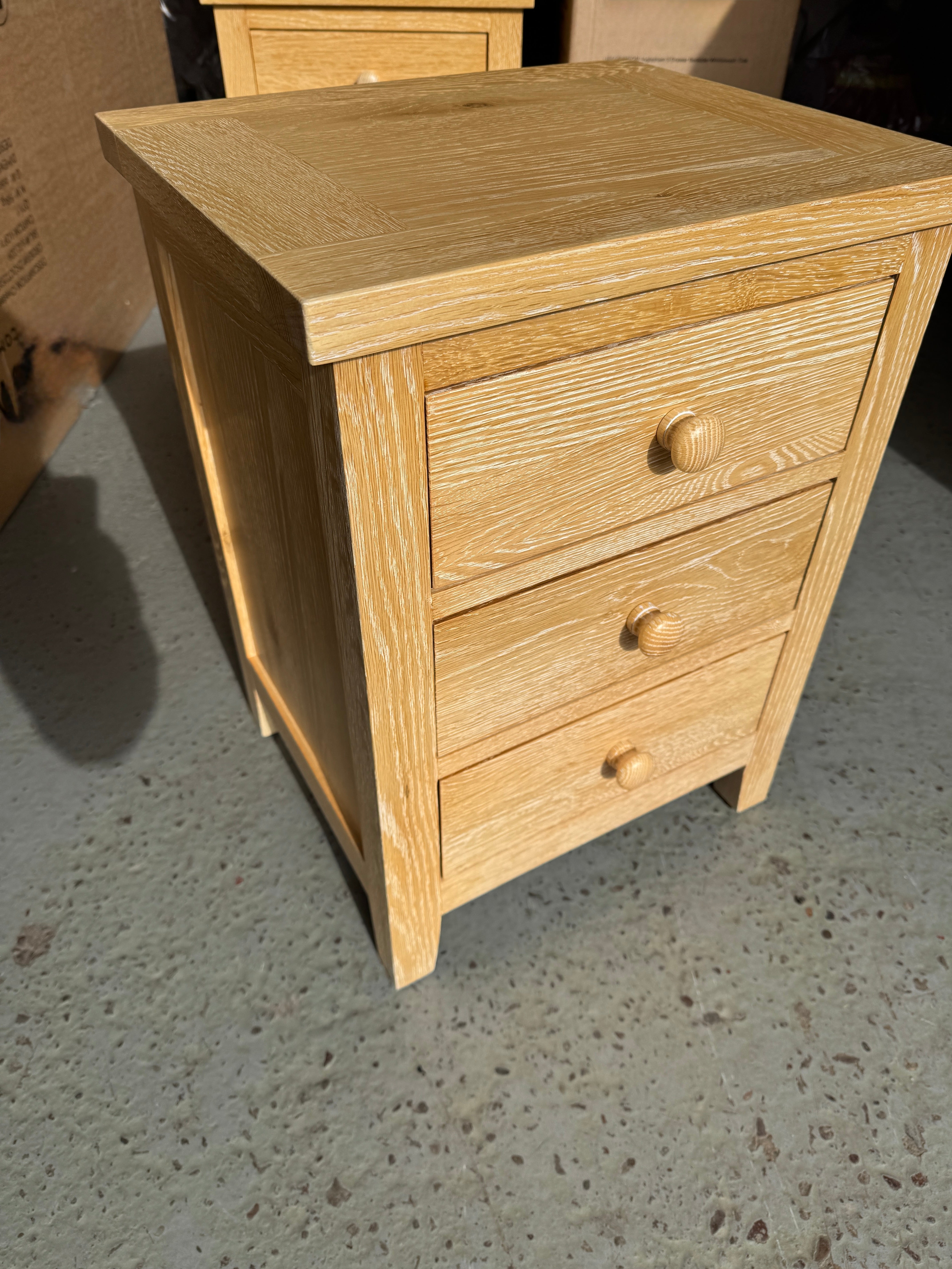 INGLESHAM WHITEWASH OAK
3 Drawer Bedside Table - set of 2 Quality Furniture Clearance Ltd