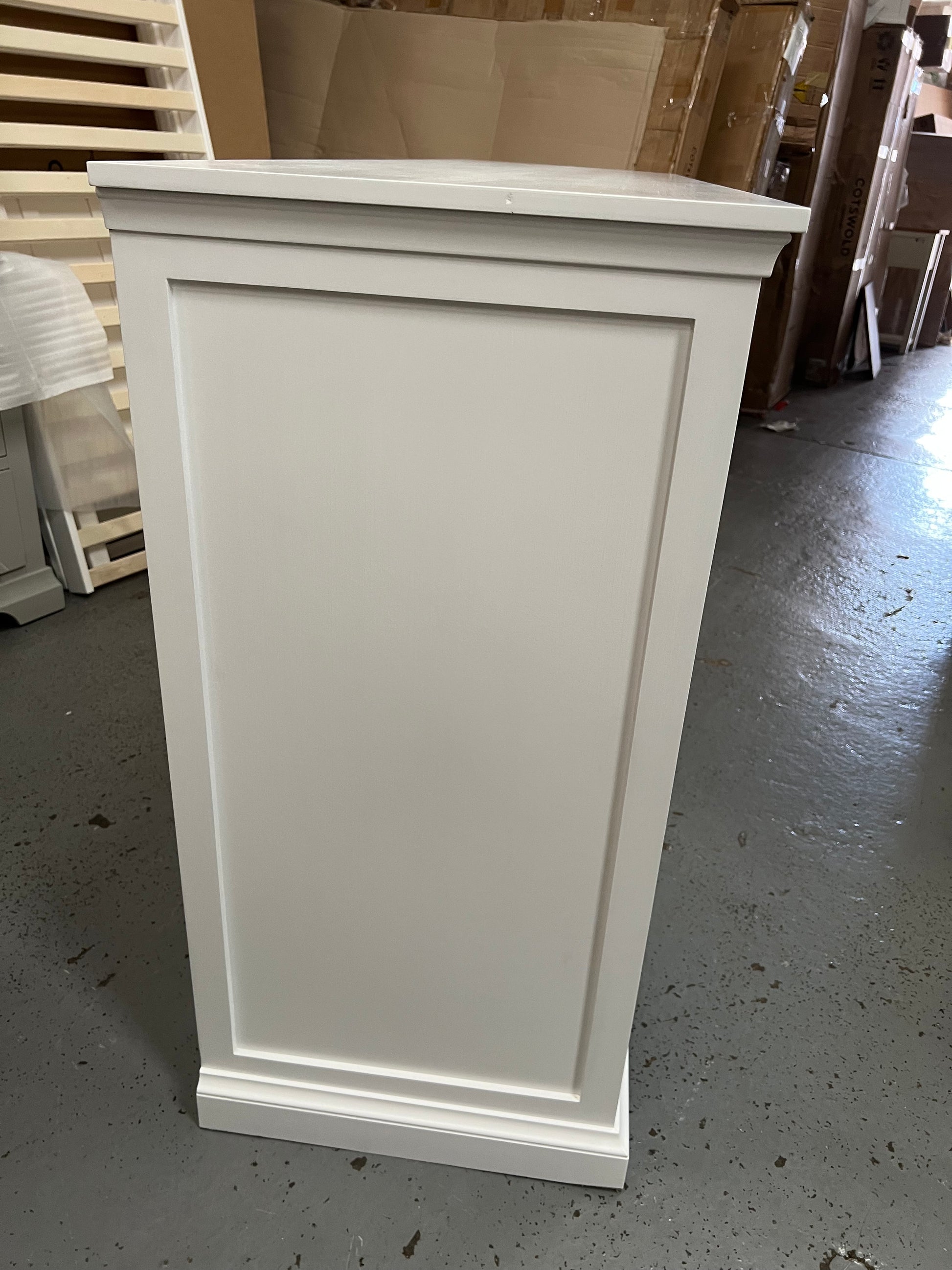 FAIRFORD SOFT WHITE
6 Drawer Large Chest Quality Furniture Clearance Ltd