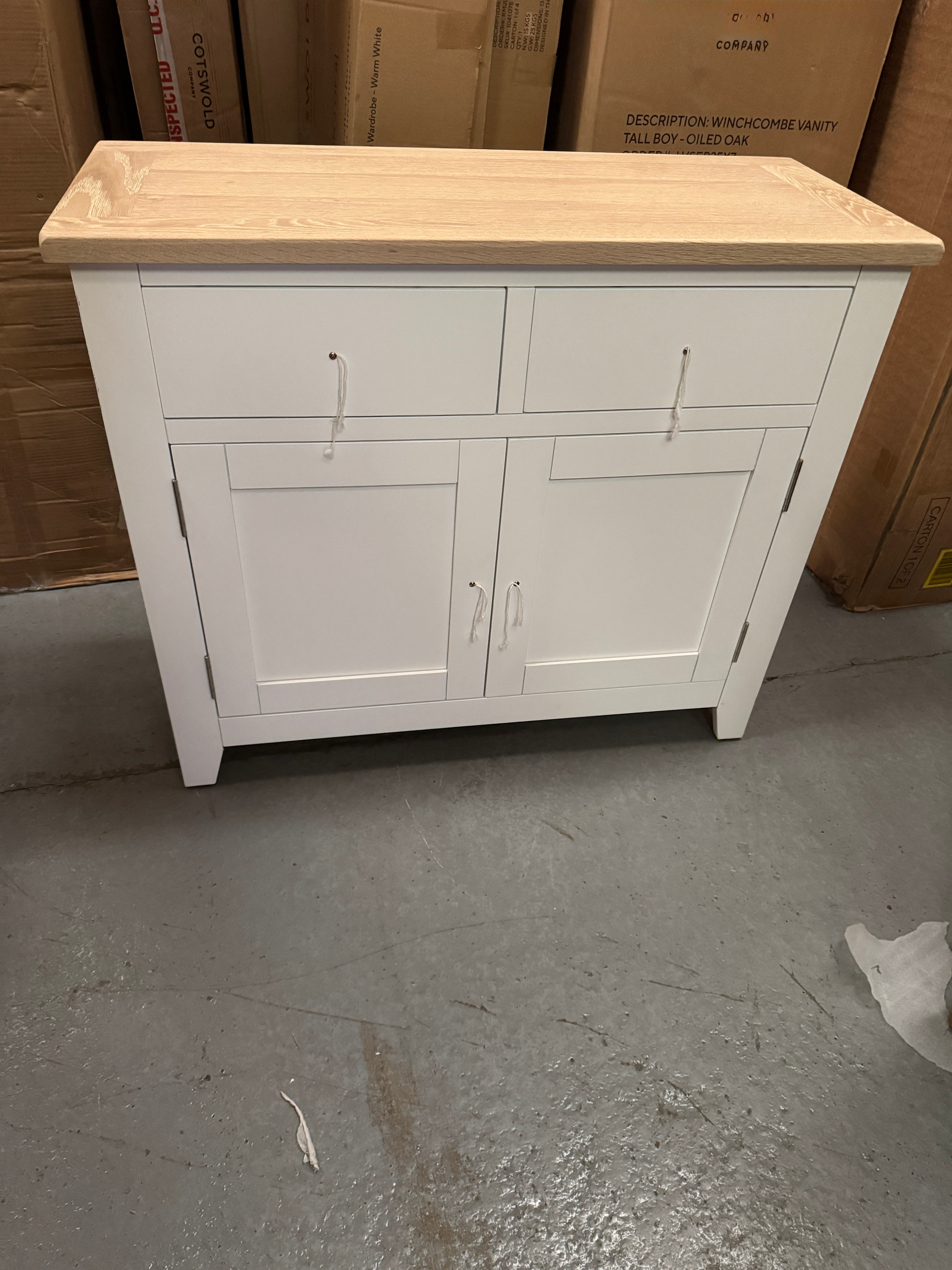 CHESTER PURE WHITE
Small Sideboard Quality Furniture Clearance Ltd