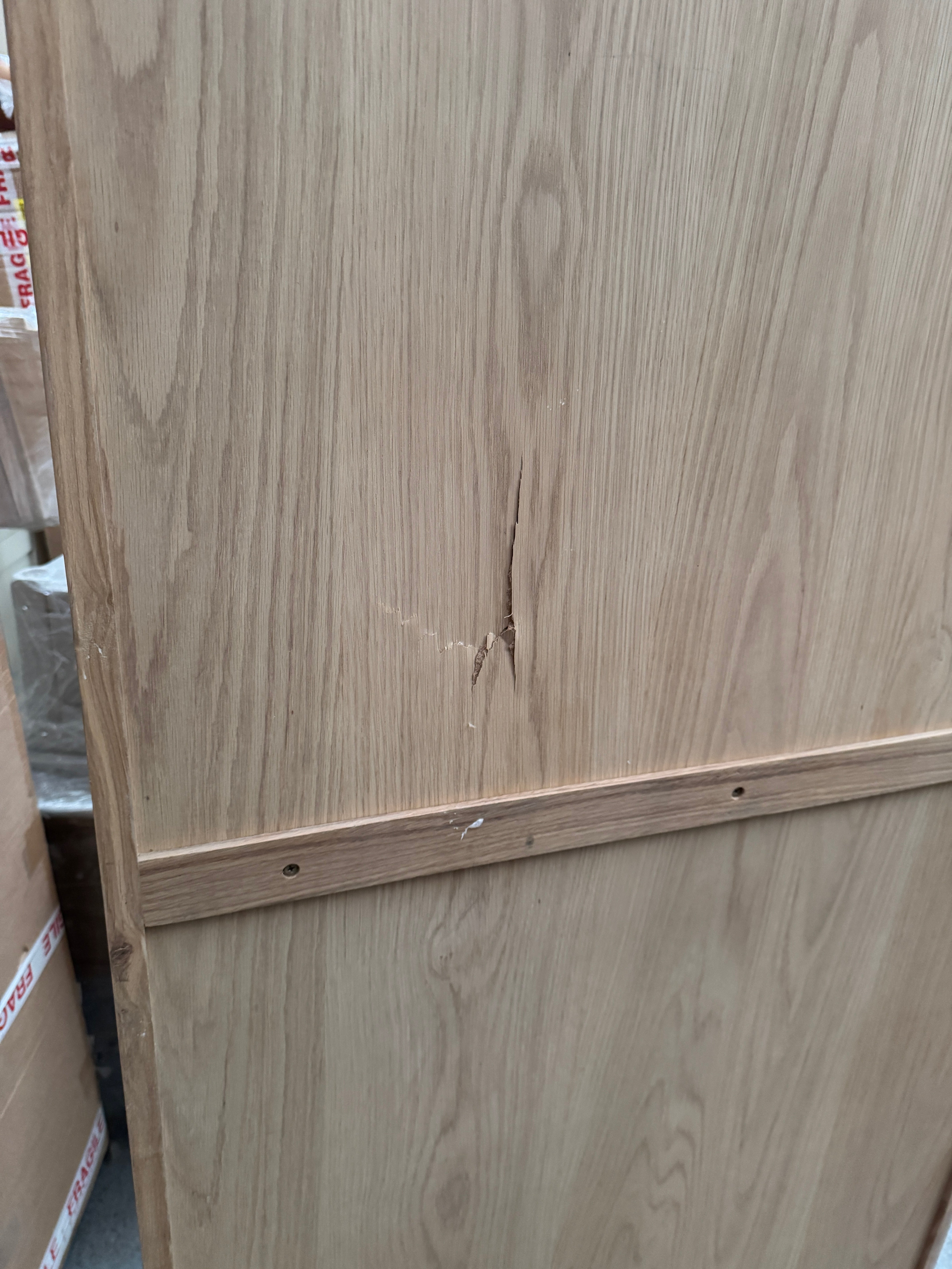 INGLESHAM WHITEWASH OAK
Large Bookcase Quality Furniture Clearance Ltd