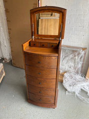 WINCHCOMBE DARK OAK
Vanity Tall Boy Quality Furniture Clearance Ltd