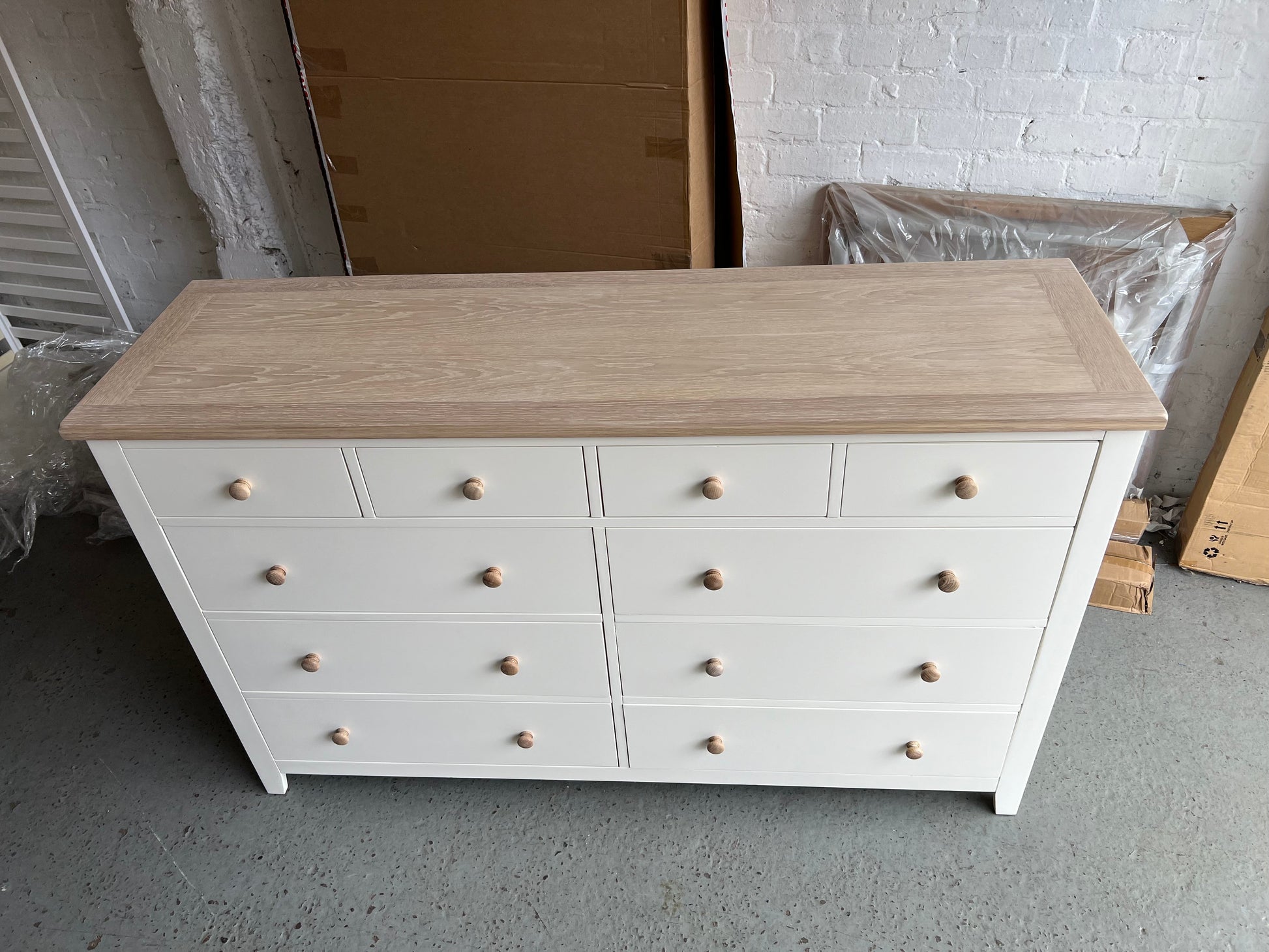 CHESTER CLASSIC CREAM
10 Drawer Chest Quality Furniture Clearance Ltd