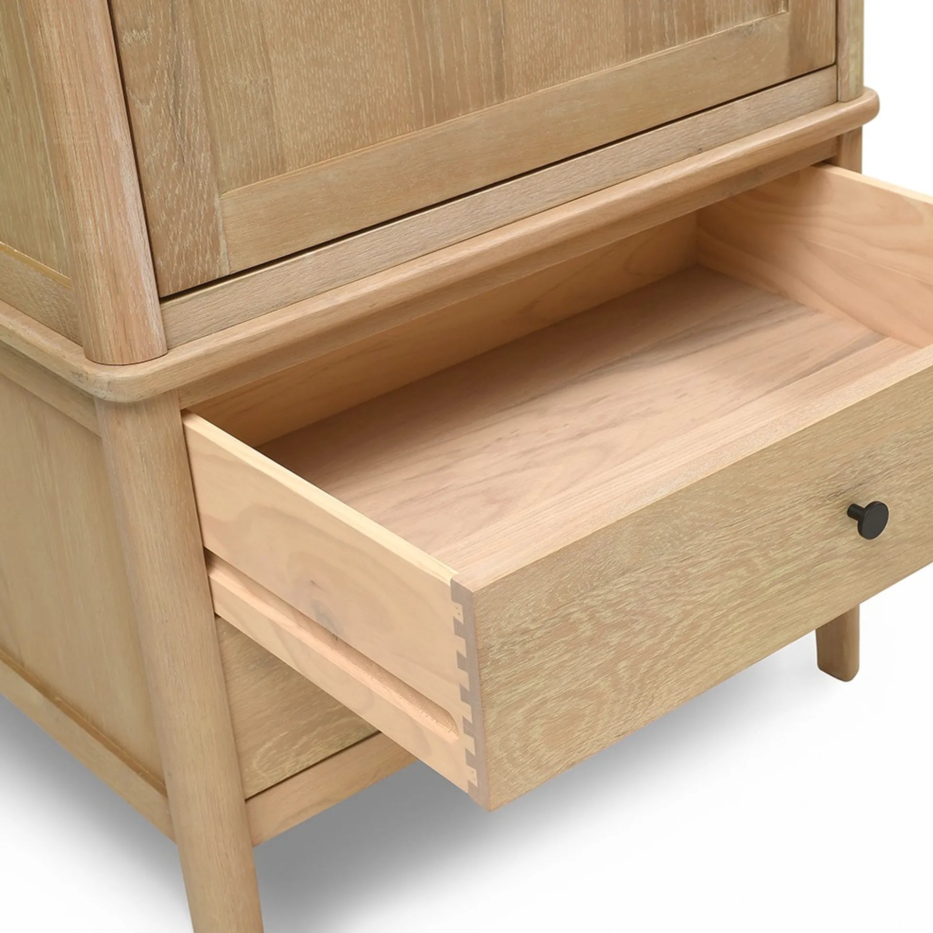 BERKELEY NORDIC OAK
Single Wardrobe Quality Furniture Clearance Ltd