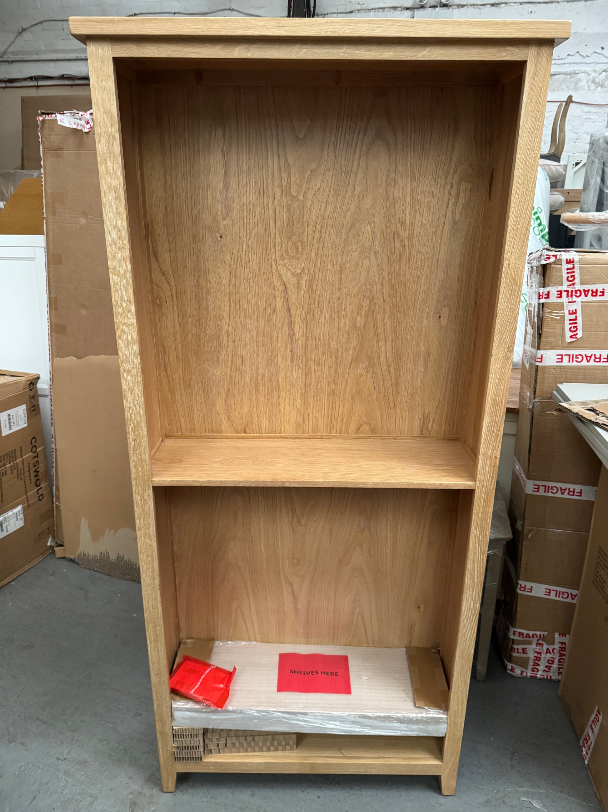 INGLESHAM WHITEWASH OAK
Large Bookcase Quality Furniture Clearance Ltd