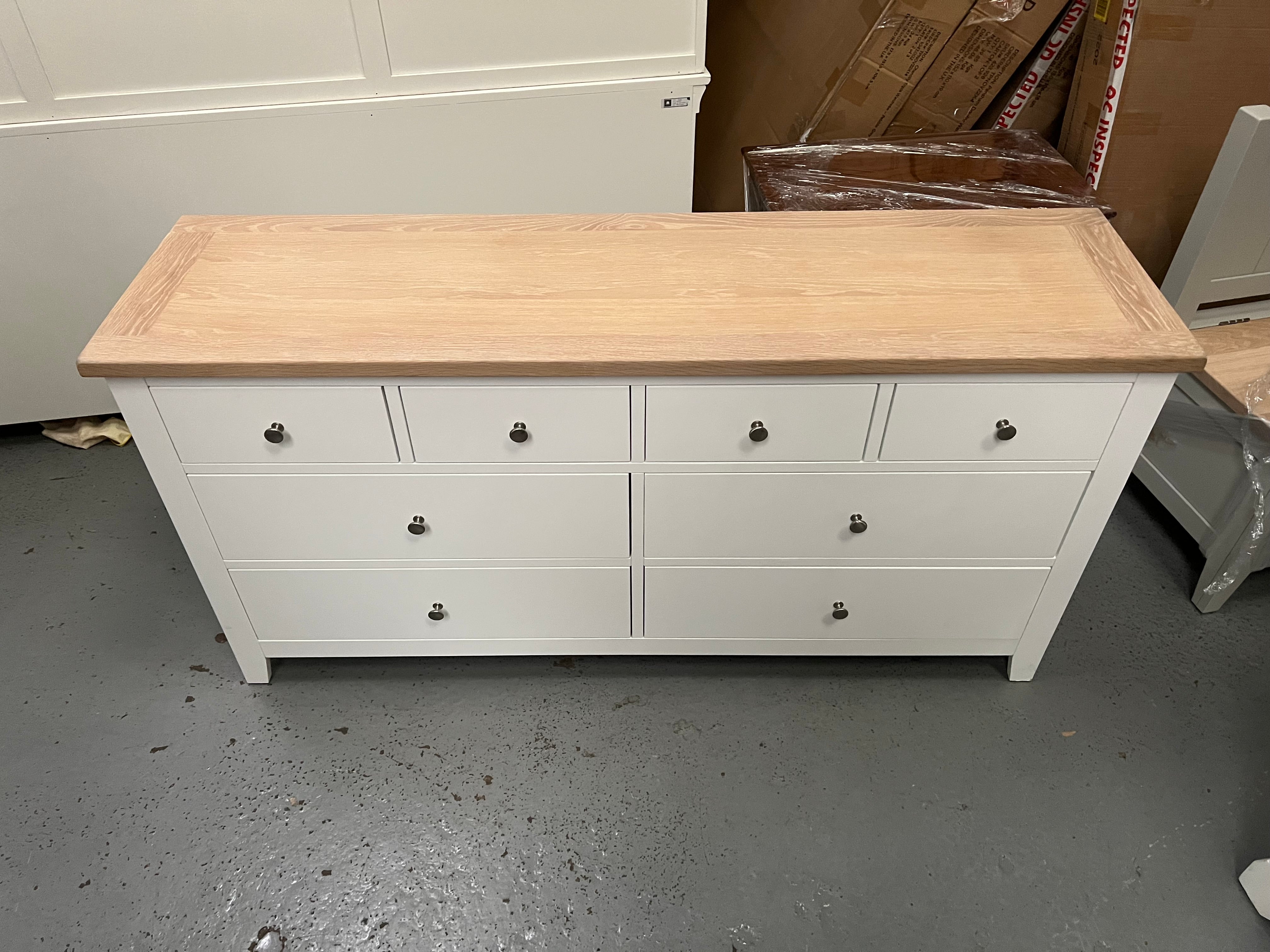 CHESTER PURE WHITE
Low and Wide Chest Quality Furniture Clearance Ltd