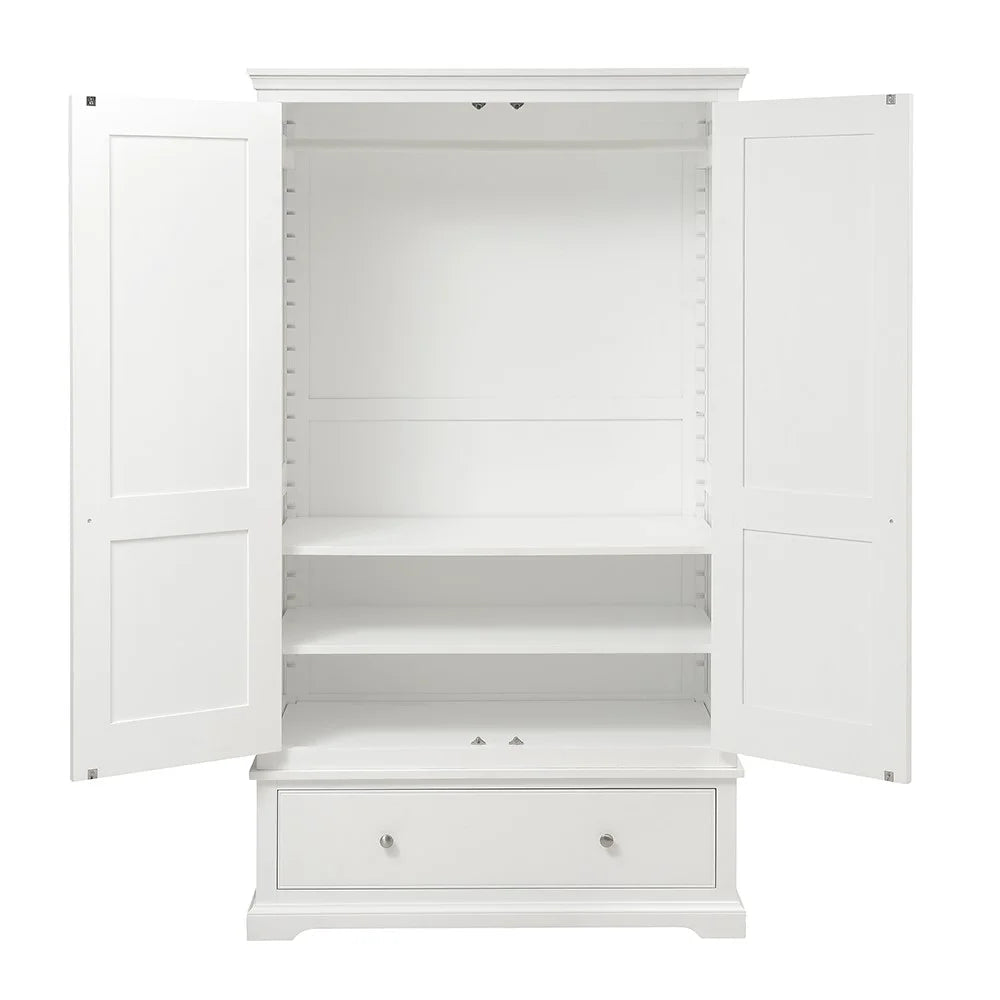 FAIRFORD SOFT WHITE
Double Wardrobe Quality Furniture Clearance Ltd