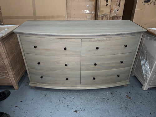 Winchcome Smoked Oak Low and Wide 6 Drawer Chest Quality Furniture Clearance Ltd