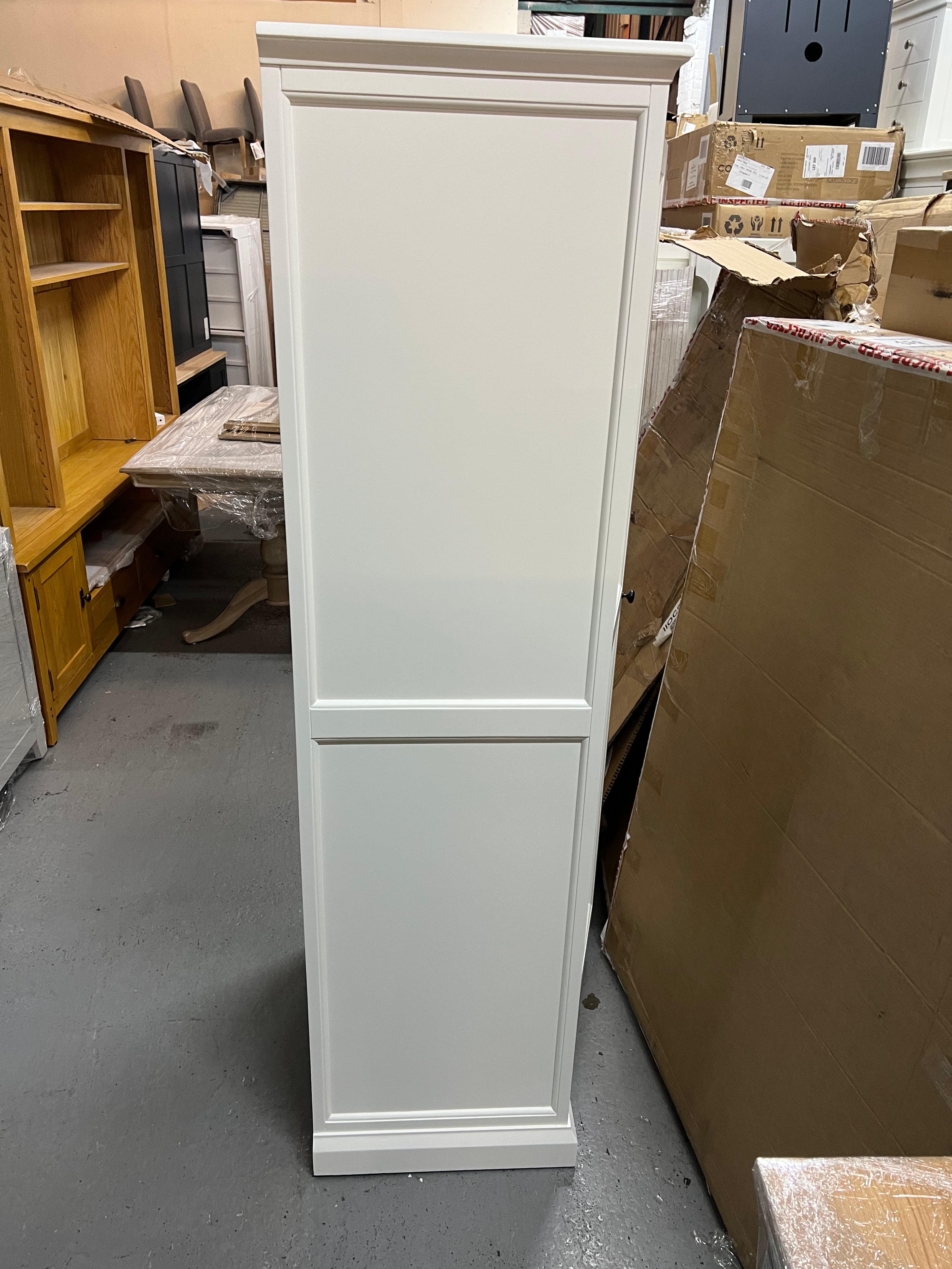 STOW WARM WHITE
Single Glazed Cabinet Quality Furniture Clearance Ltd