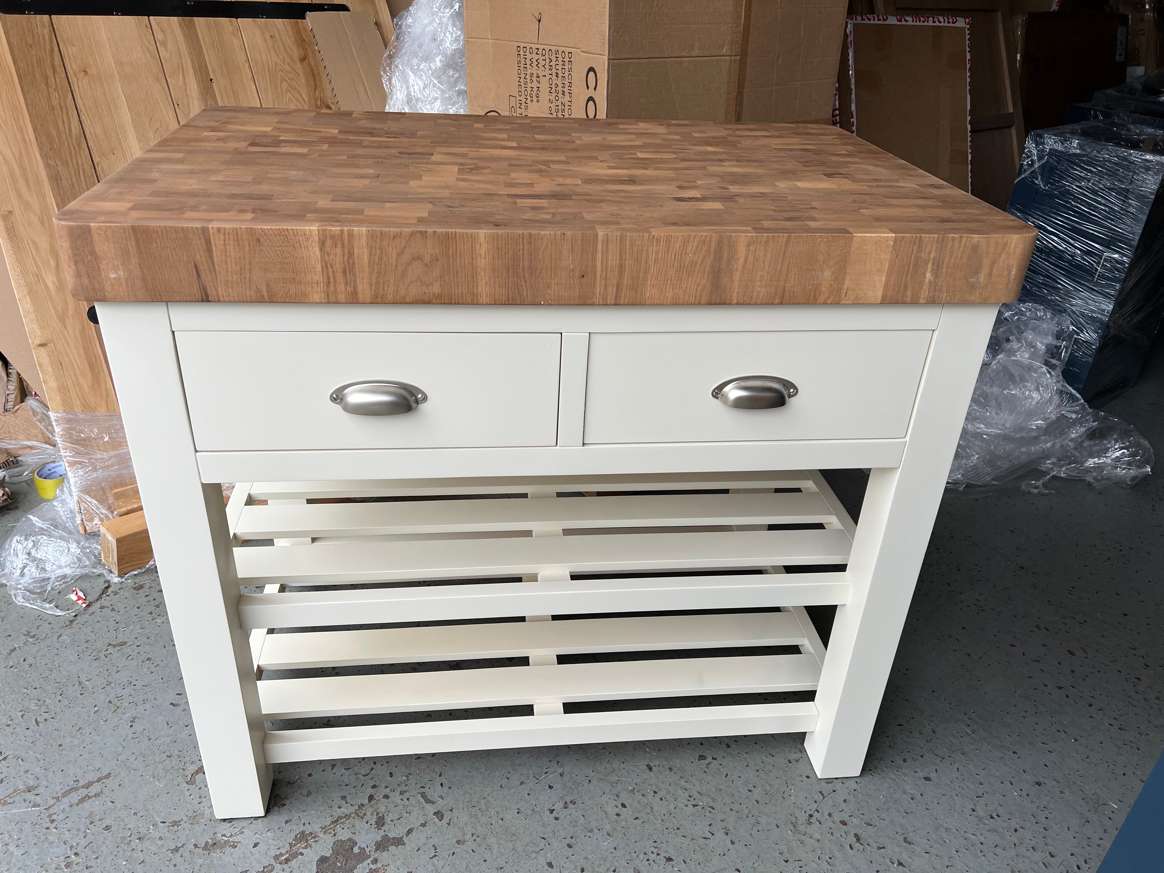 SUSSEX COTSWOLD CREAM
Kitchen Island Quality Furniture Clearance Ltd