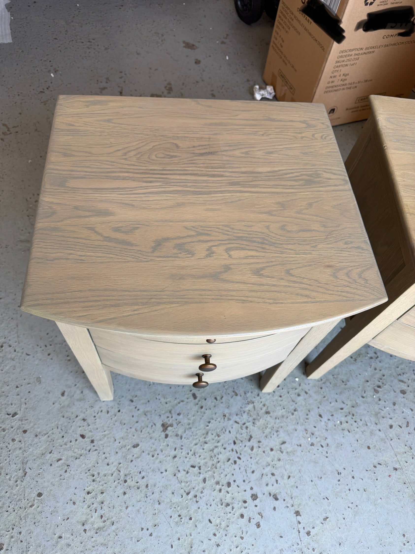 Set of 2 WINCHCOMBE SMOKED OAK 2 Drawer Bedside Tables Quality Furniture Clearance Ltd