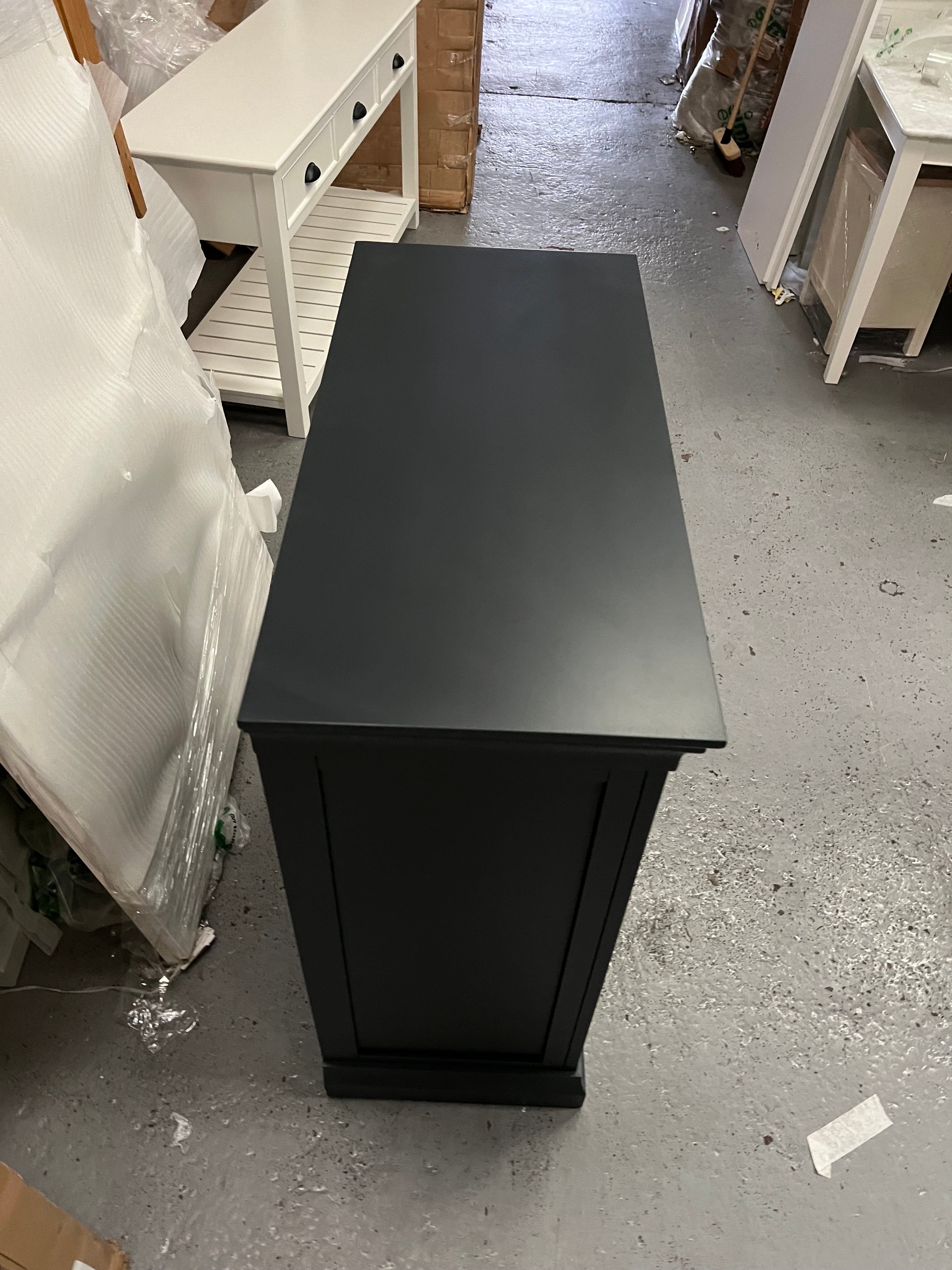 CHANTILLY DUSKY BLACK
2 Over 3 Chest of Drawers Quality Furniture Clearance Ltd