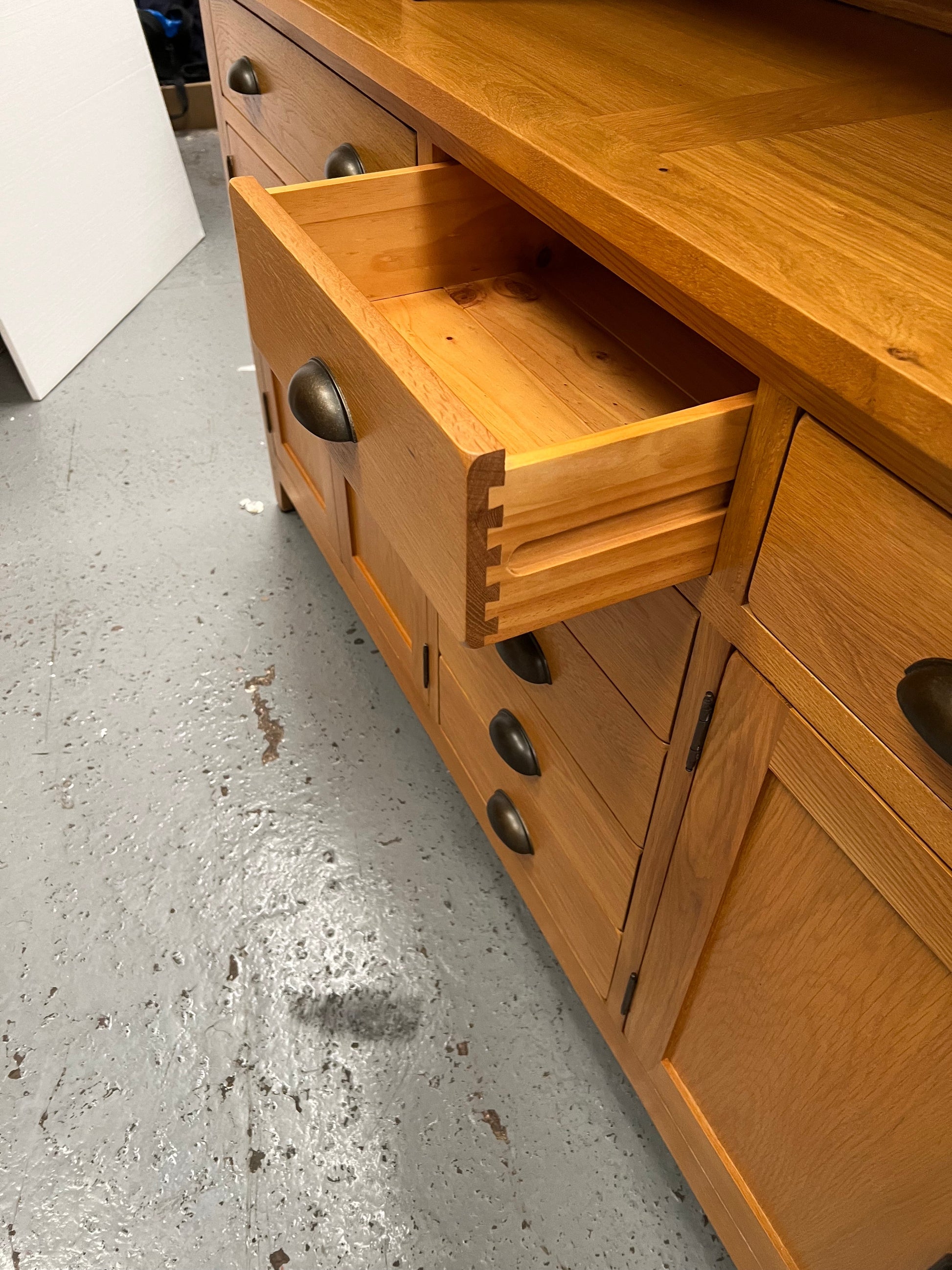 Oakland Rustic Oak Grand Dresser Quality Furniture Clearance Ltd