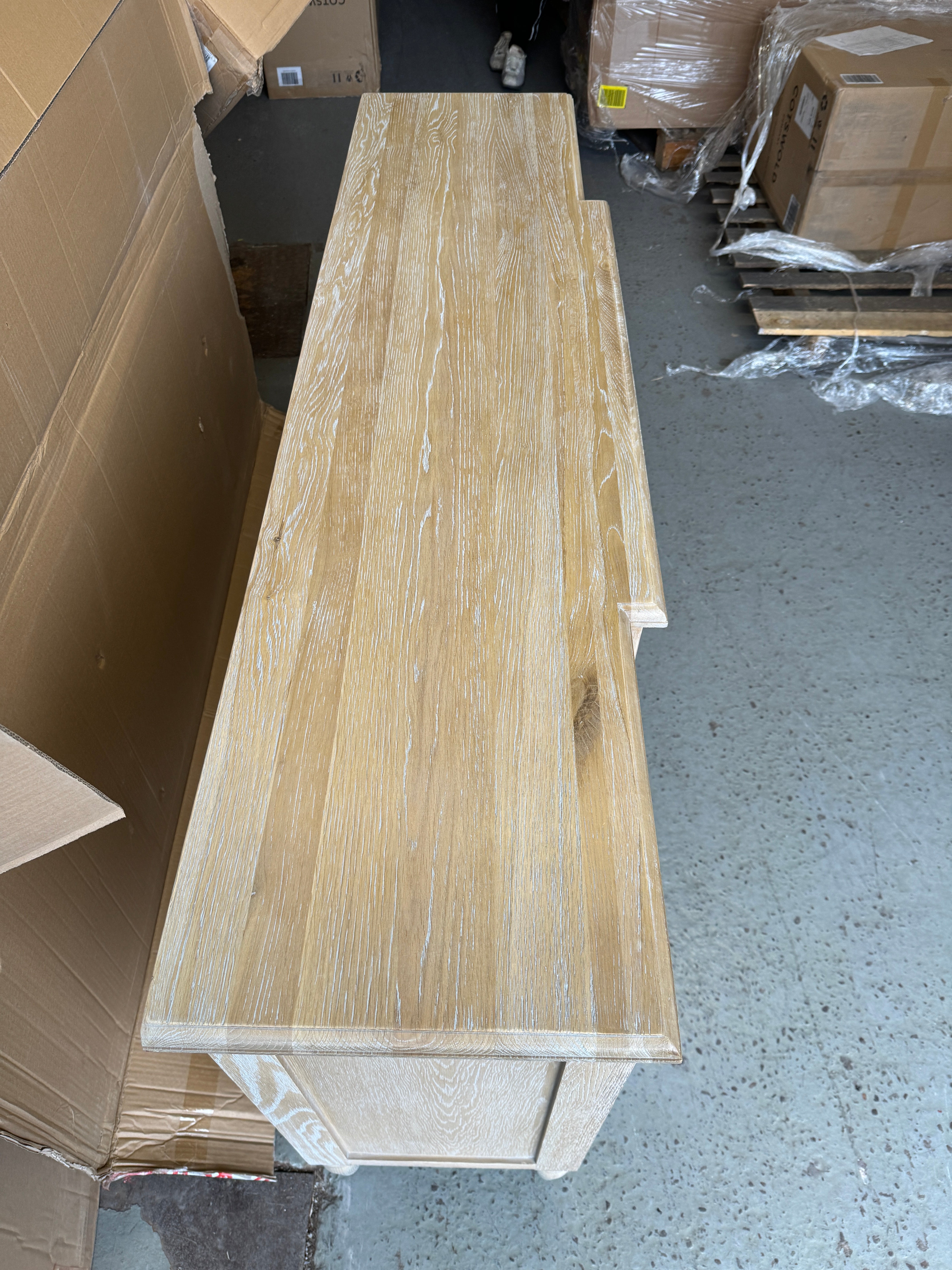 CAMILLE LIMEWASH OAK
Extra Large Sideboard Quality Furniture Clearance Ltd