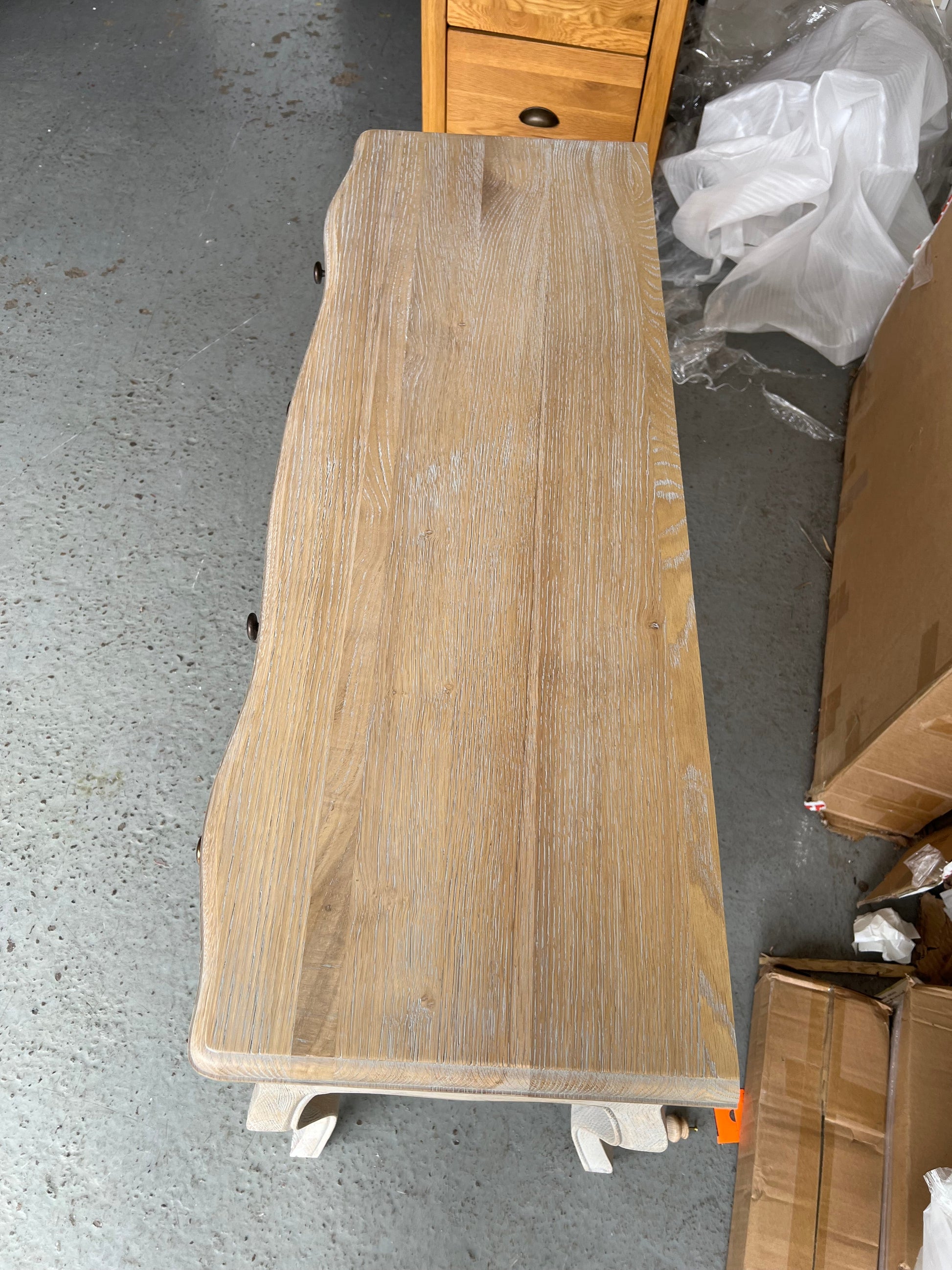 CAMILLE LIMEWASH OAK
Dressing Table + Stool Quality Furniture Clearance Ltd