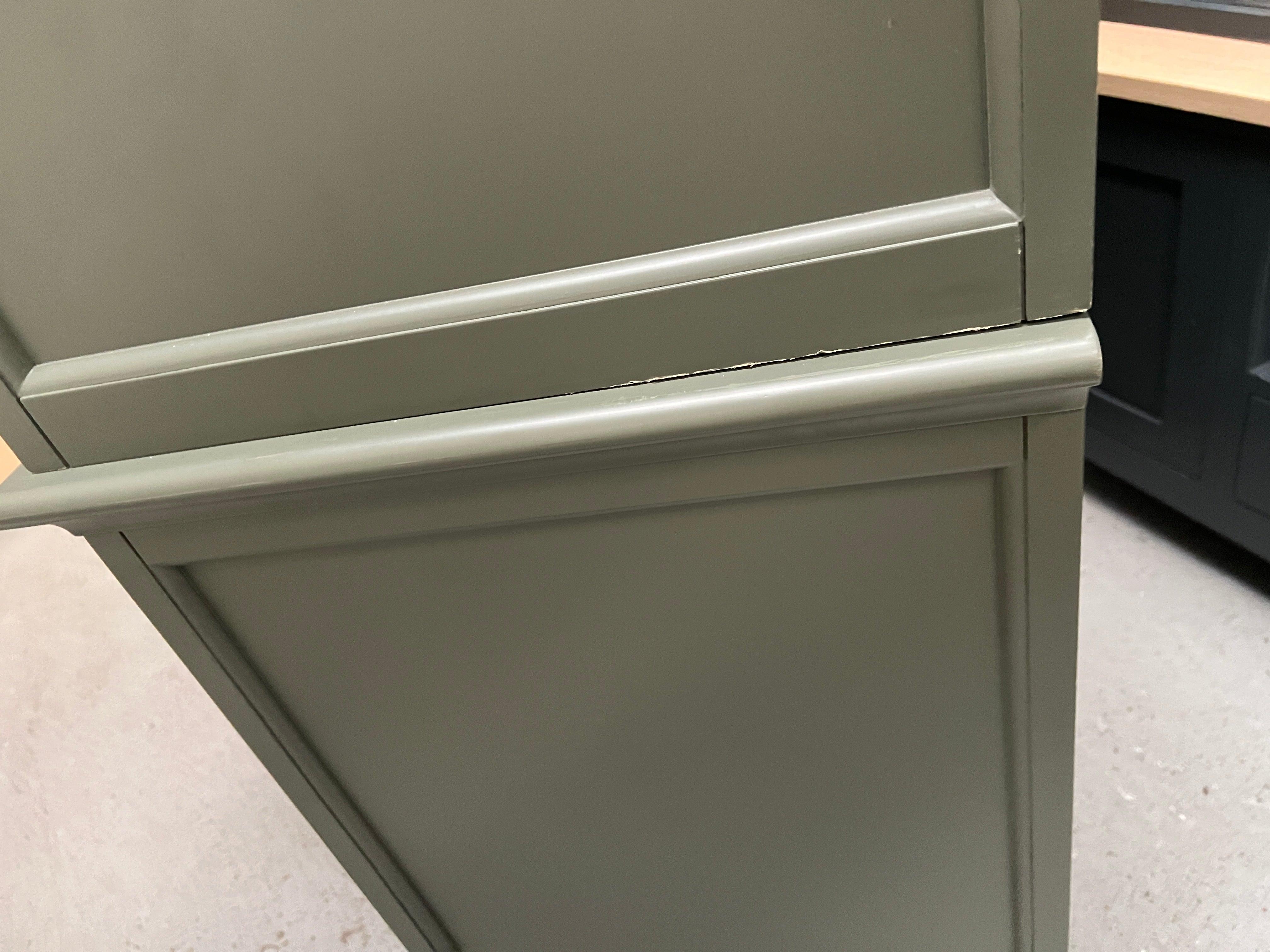 STOW FOREST GREEN
Grand Triple Larder Quality Furniture Clearance Ltd