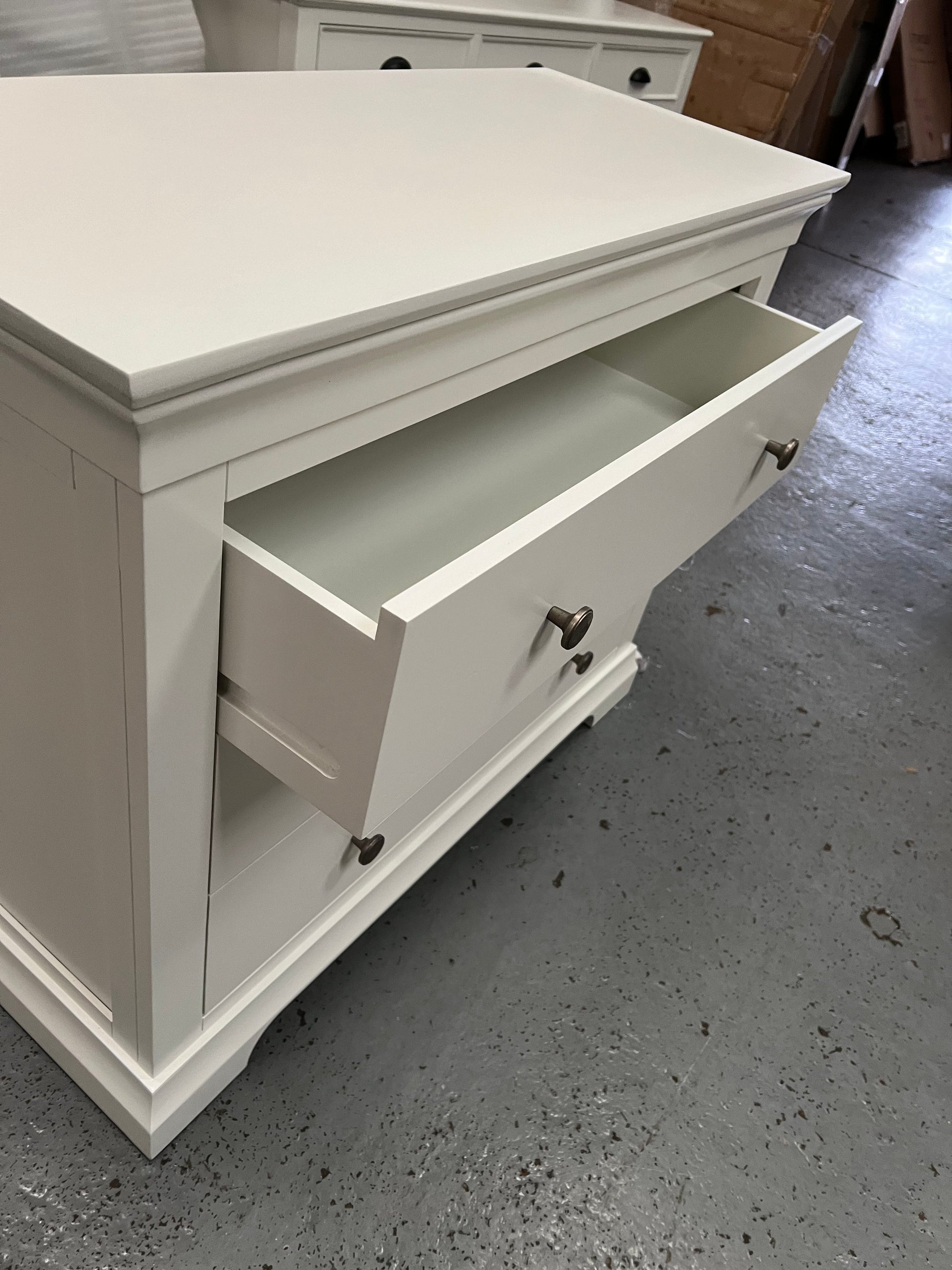 Fairford Soft White 3 Drawer Chest Quality Furniture Clearance Ltd