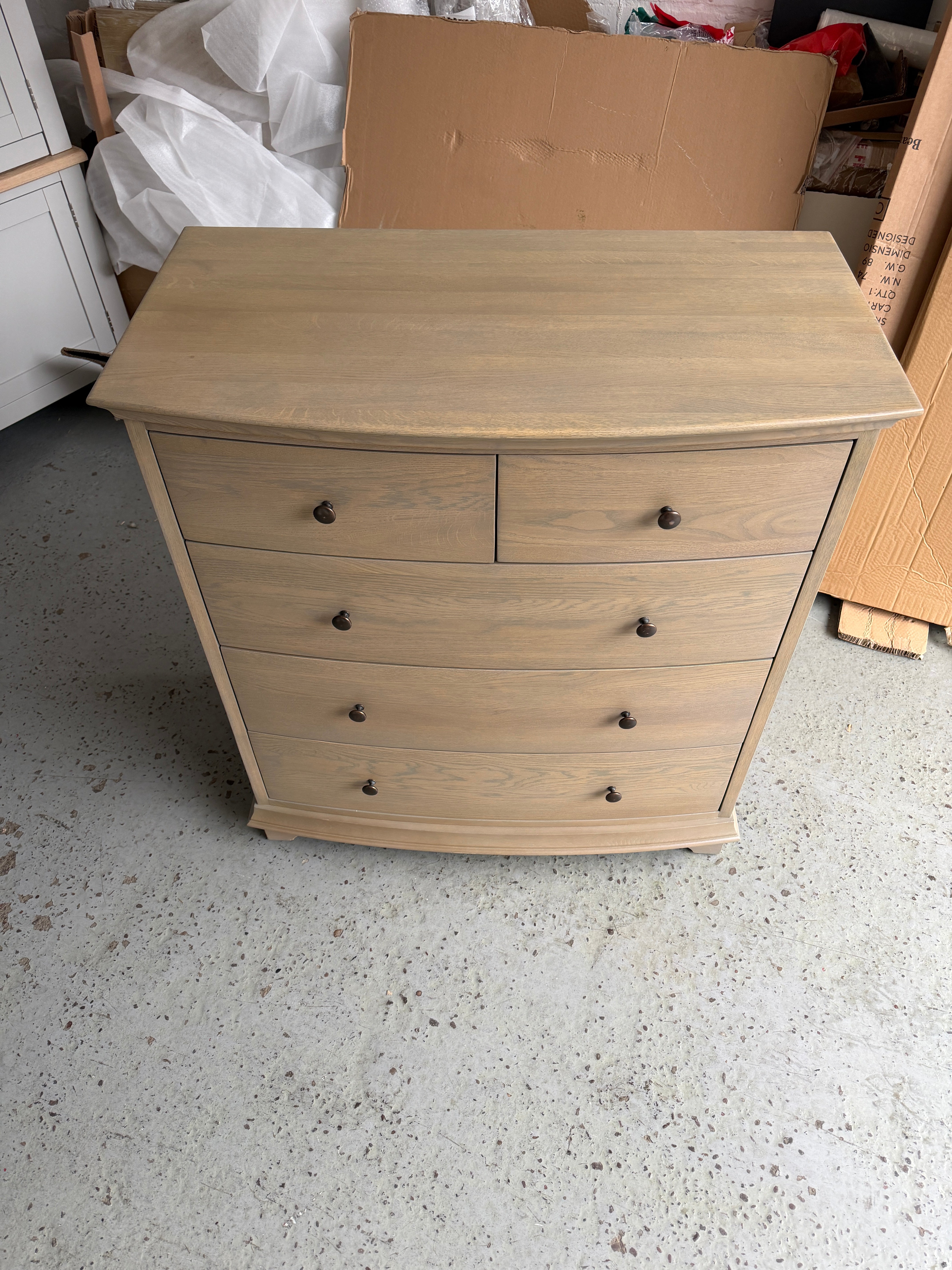 WINCHCOMBE SMOKED OAK
5 Drawer Chest Quality Furniture Clearance Ltd