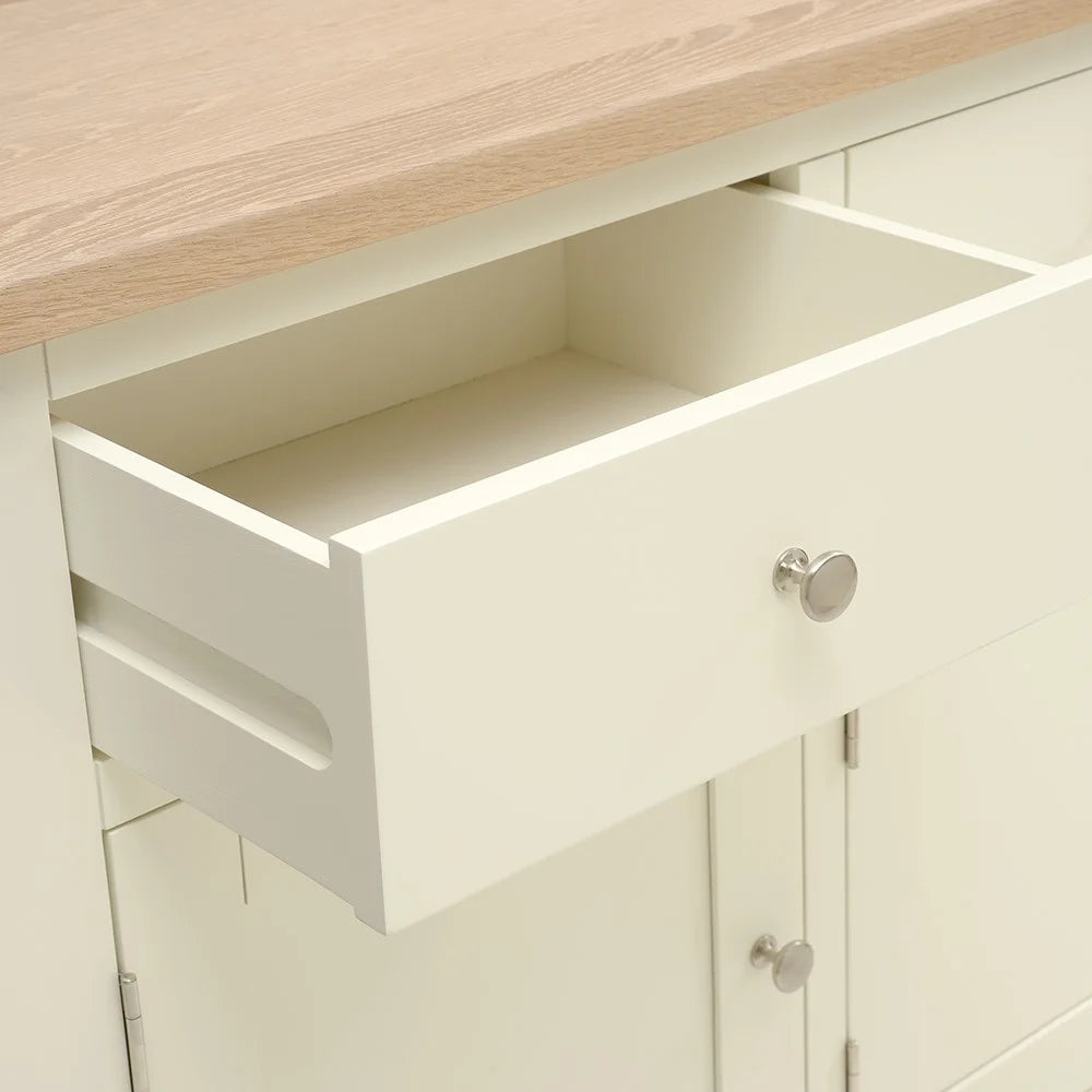 CHESTER CLASSIC CREAM
Extra Large Sideboard Quality Furniture Clearance Ltd