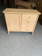 Load image into Gallery viewer, BERKELEY NORDIC OAK Small Sideboard Quality Furniture Clearance Ltd
