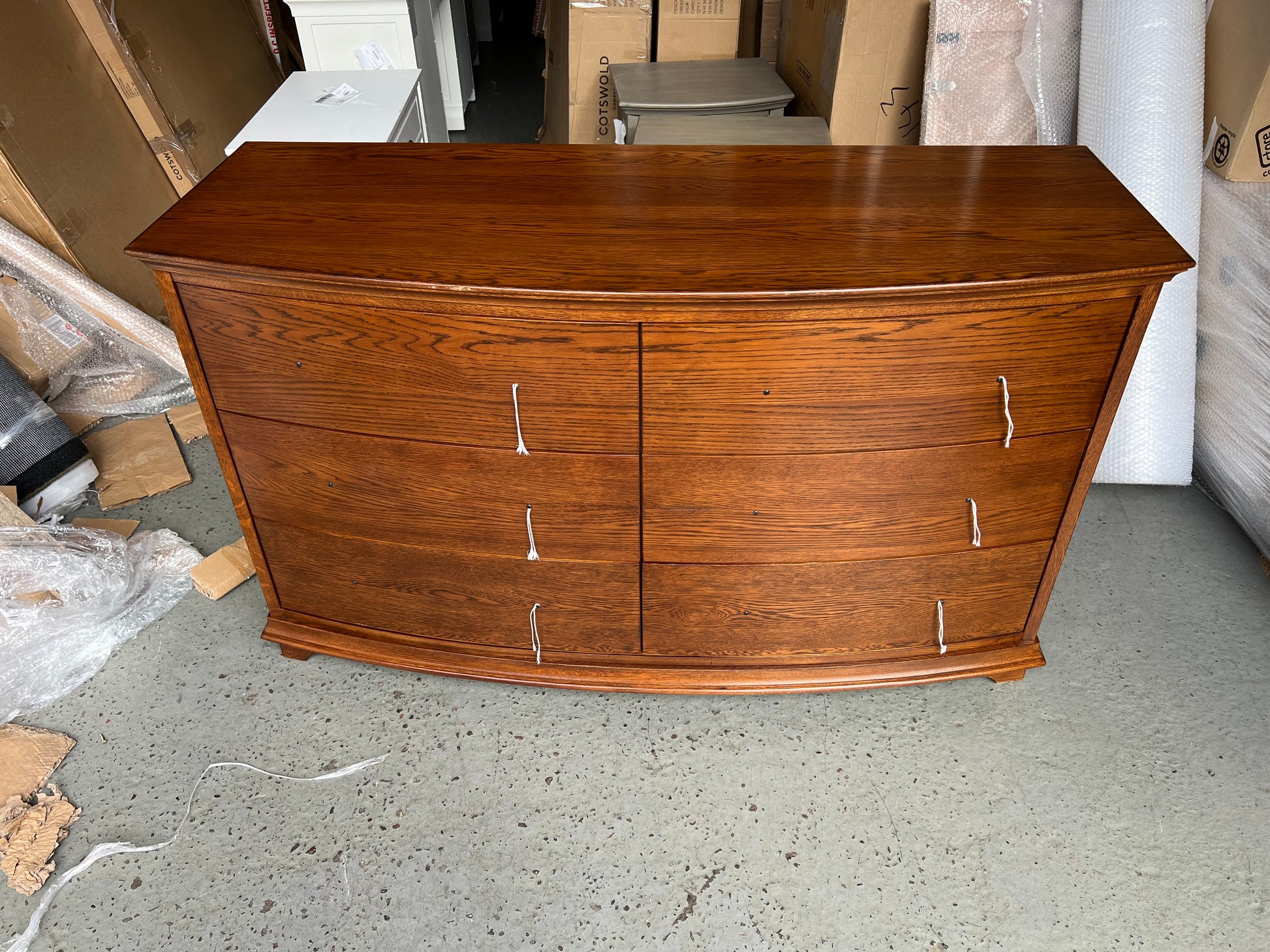 WINCHCOMBE DARK OAK
Low and Wide 6 Drawer Chest Quality Furniture Clearance Ltd