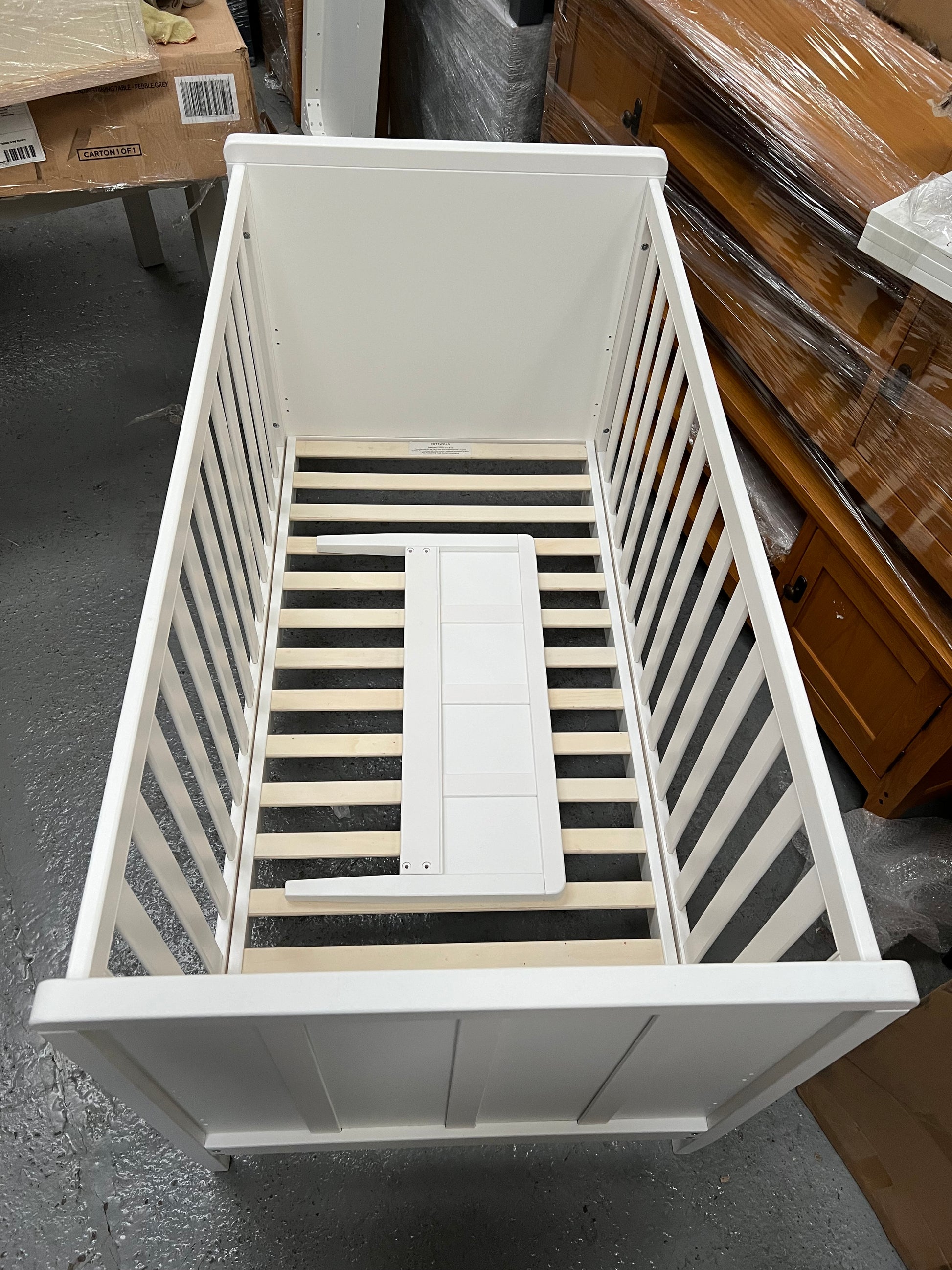 PENSHAM PURE WHITE
Classic Cot Bed Quality Furniture Clearance Ltd