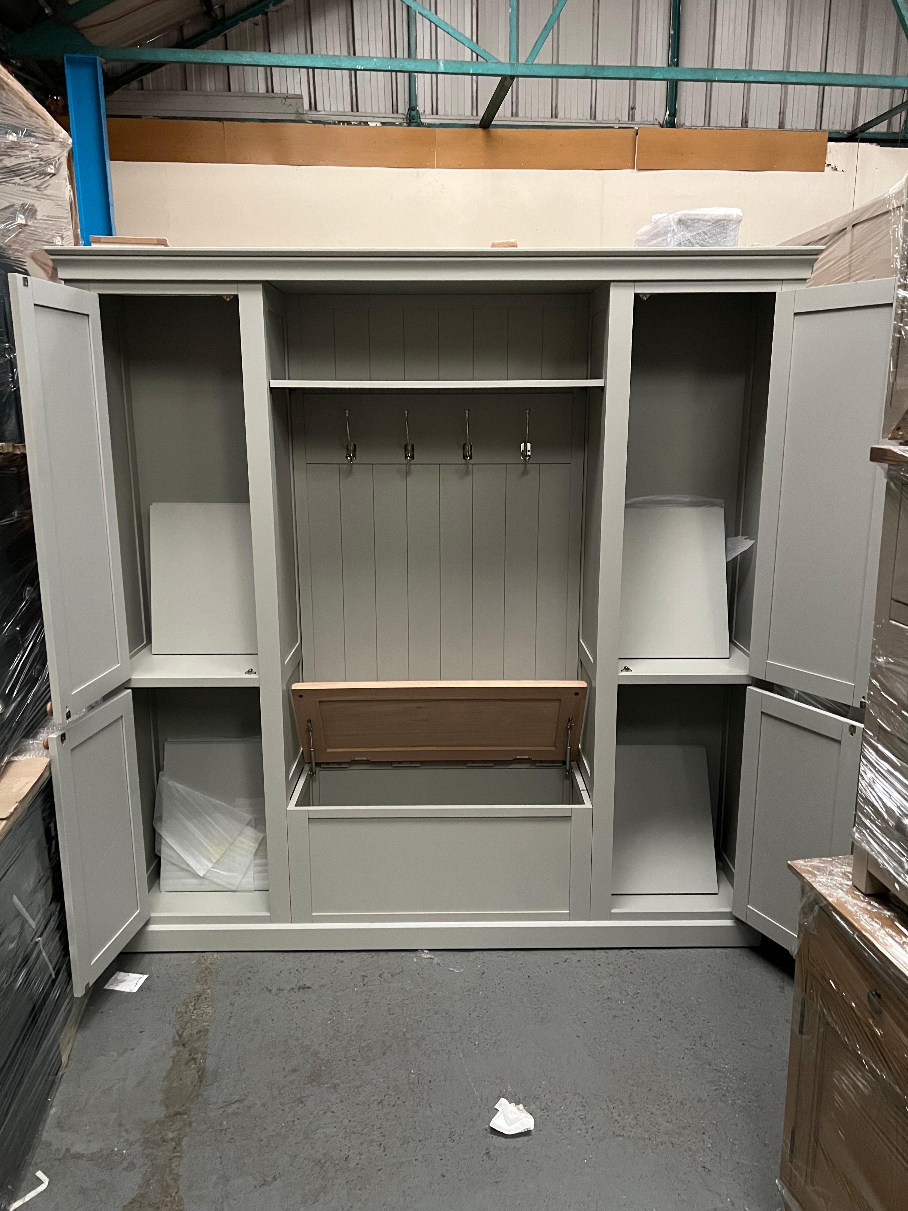 CHESTER DOVE GREY
Bootility Unit Quality Furniture Clearance Ltd