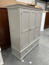 Load image into Gallery viewer, Chantilly Pebble Grey Triple Wardrobe furniture delivered
