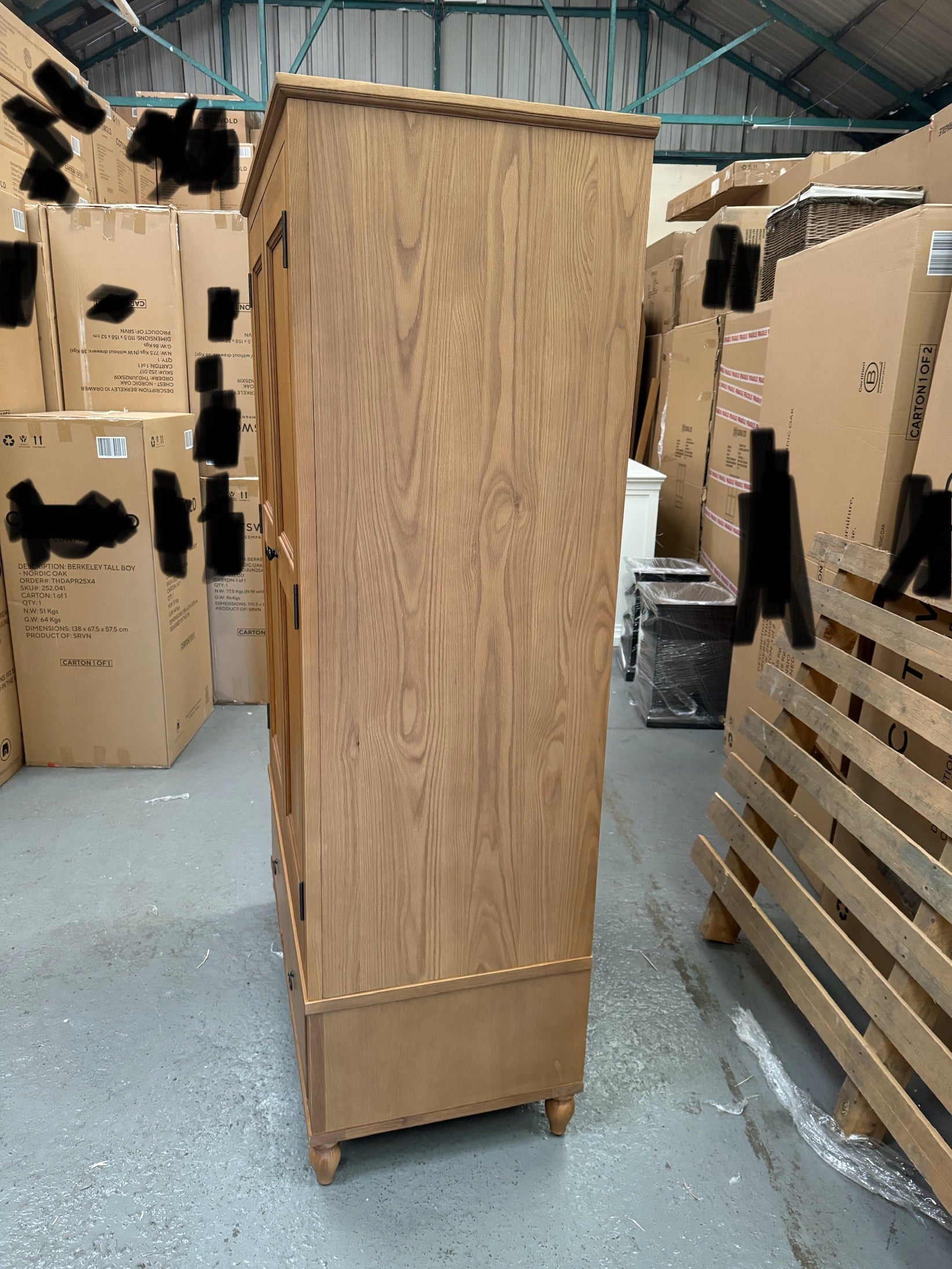 ELKSTONE MELLOW OAK
Double Wardrobe Quality Furniture Clearance Ltd