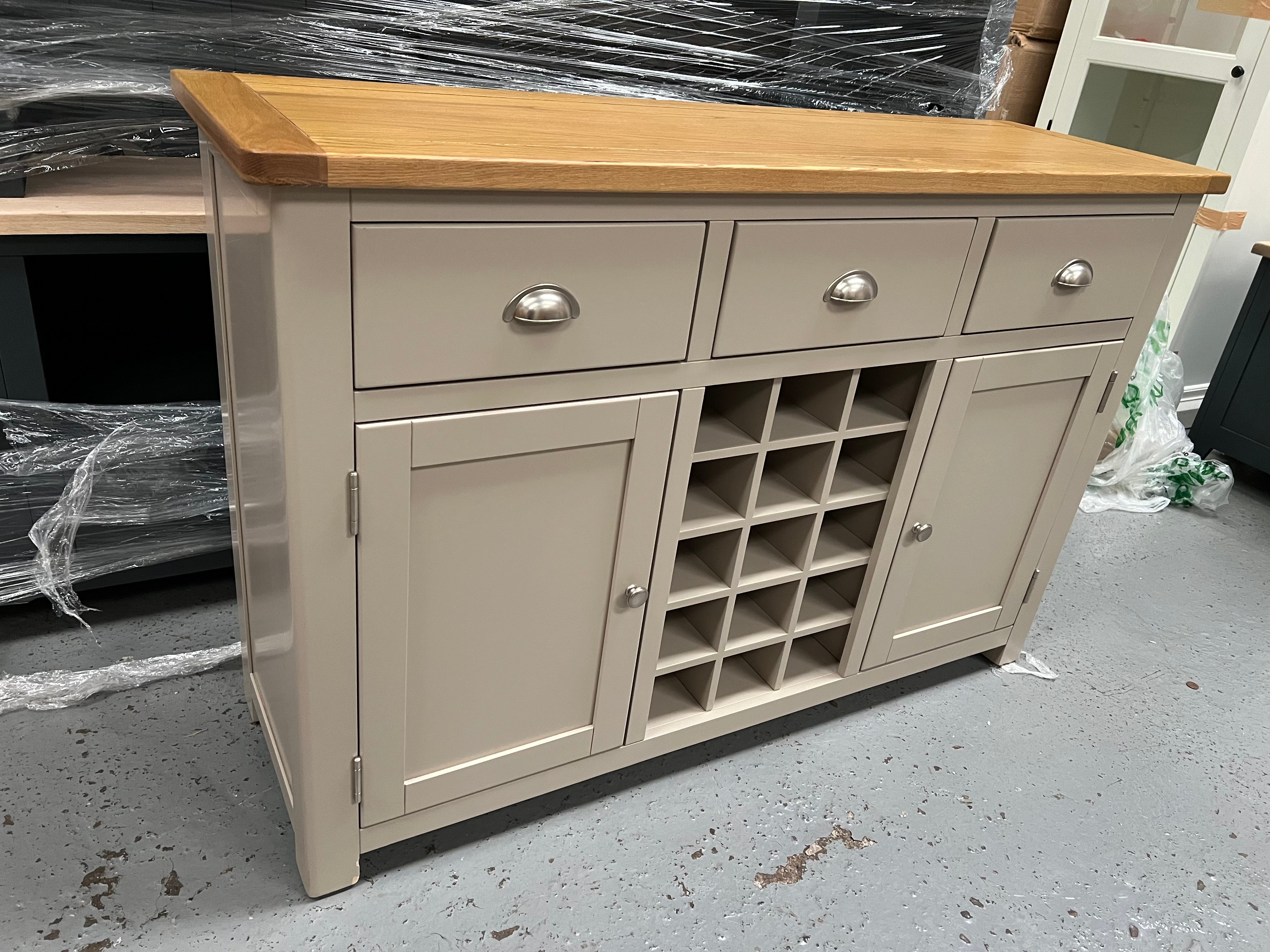 LUNDY STONE
Sideboard with Wine Rack Quality Furniture Clearance Ltd