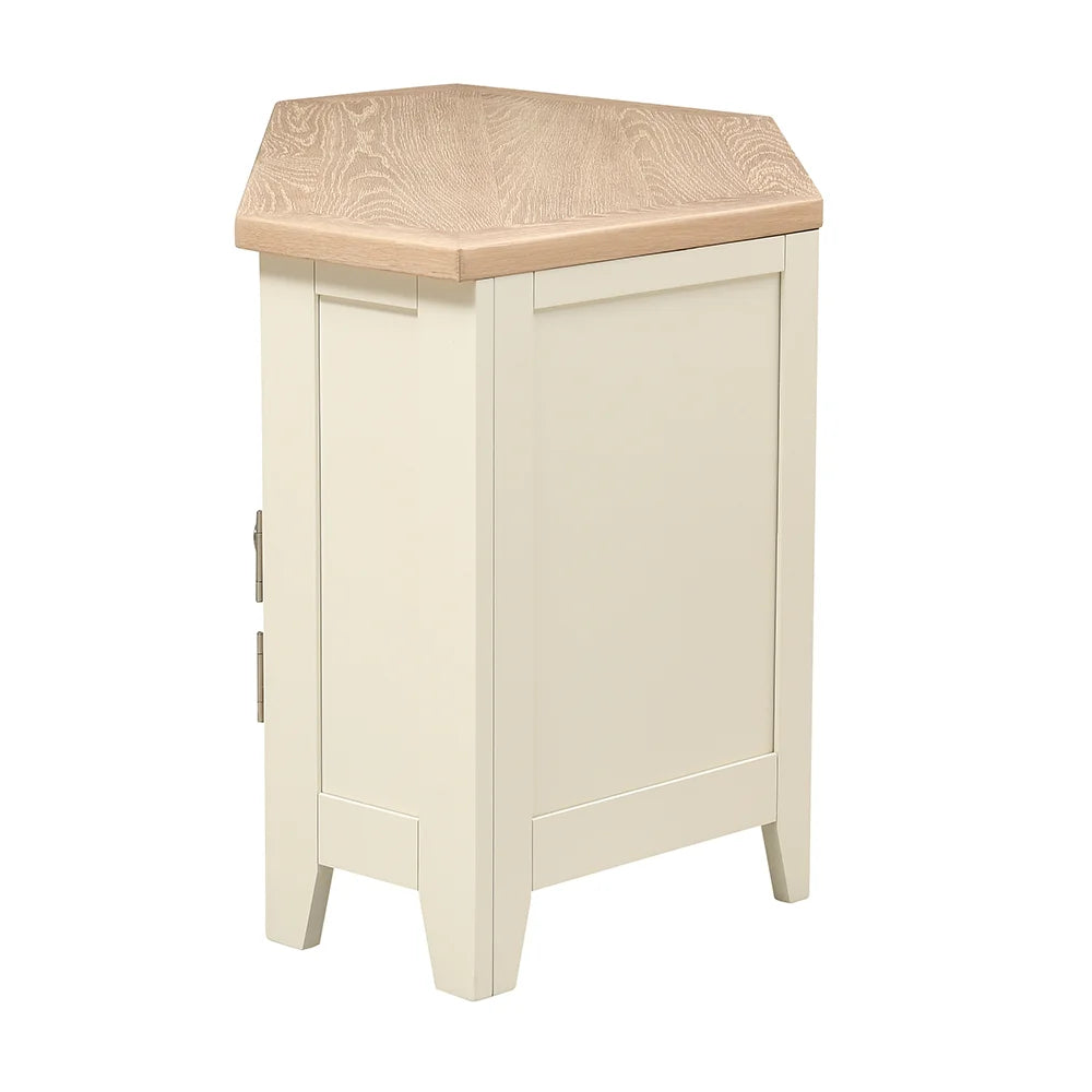 CHESTER CLASSIC CREAM
Corner Tv Stand up to 55" Quality Furniture Clearance Ltd
