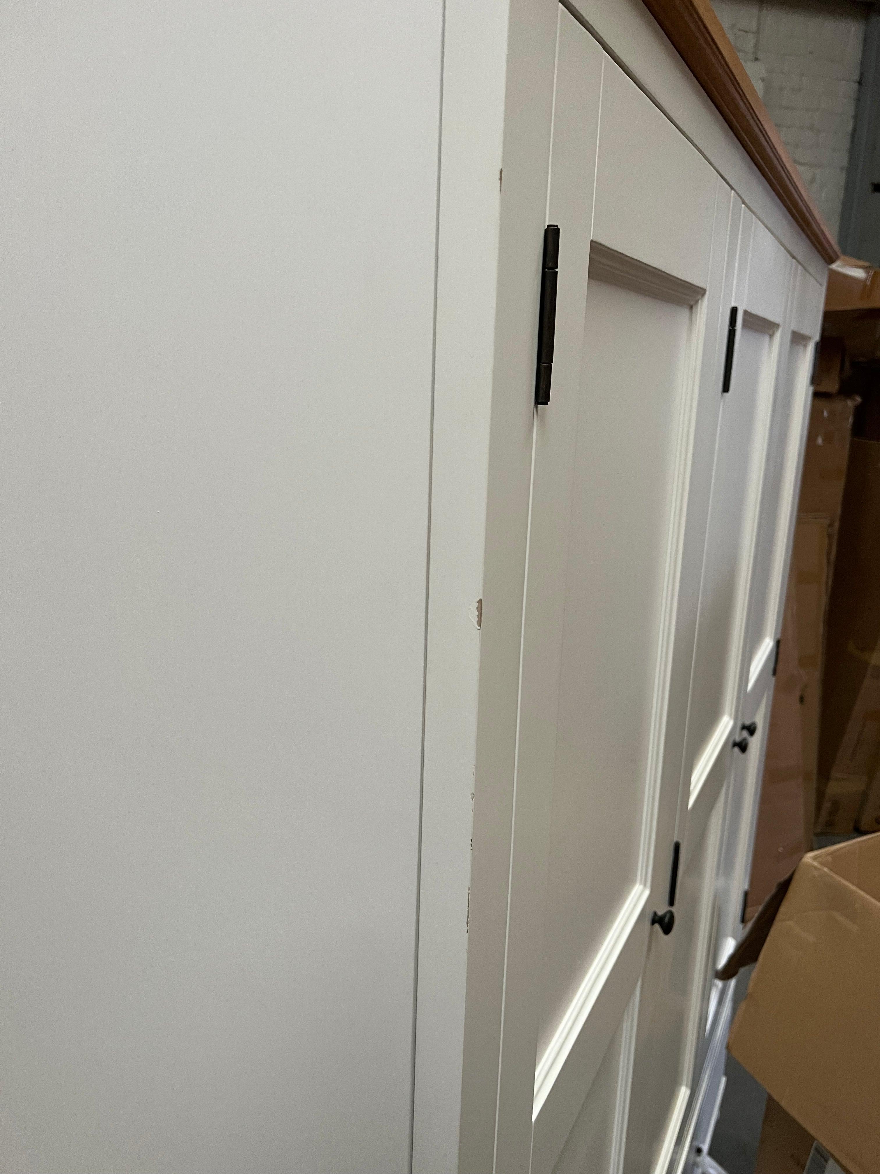 ELKSTONE PAINTED PARCHMENT
Triple Wardrobe Quality Furniture Clearance Ltd