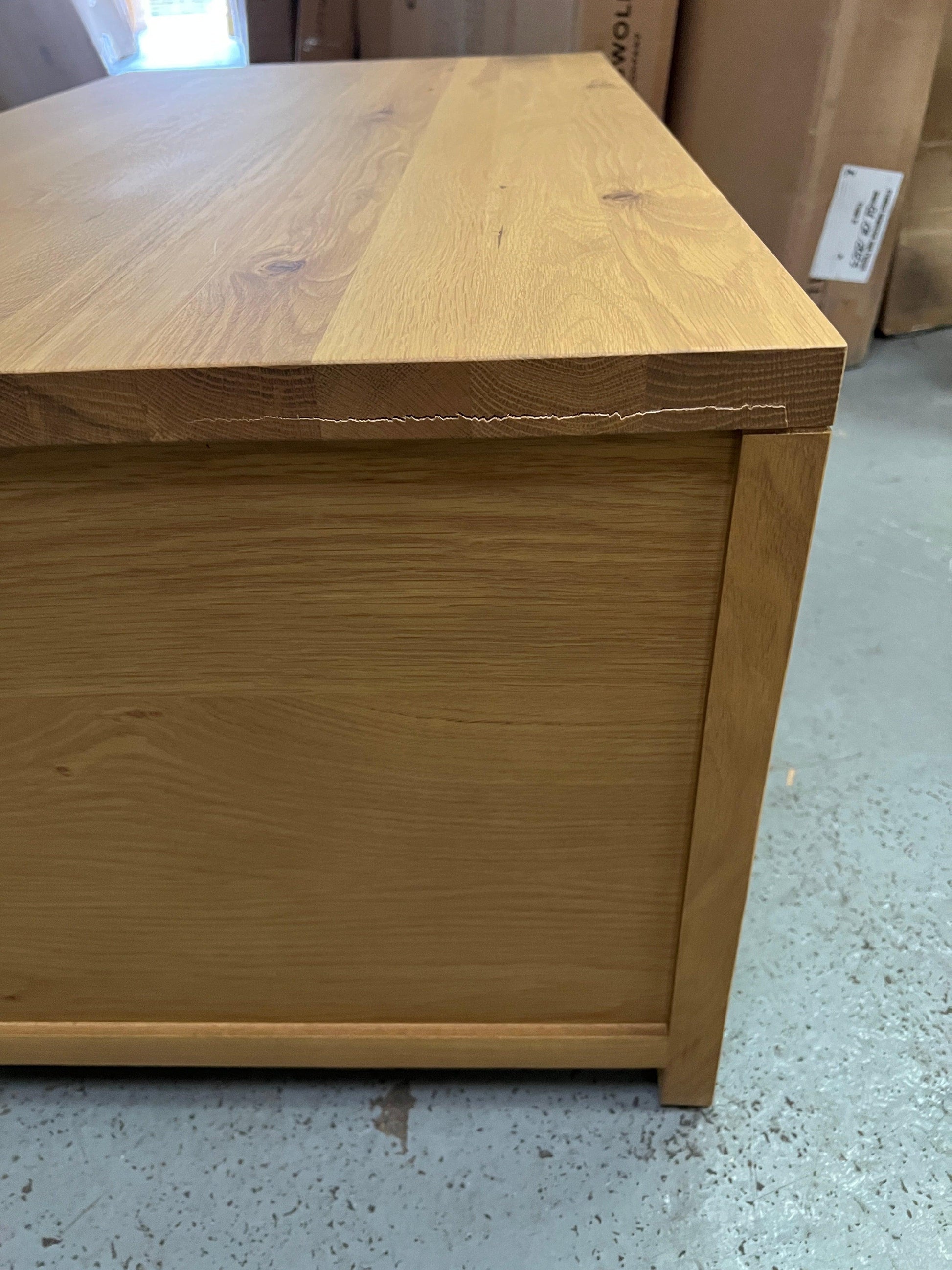 ELKSTONE MELLOW OAK
Coffee Table Quality Furniture Clearance Ltd