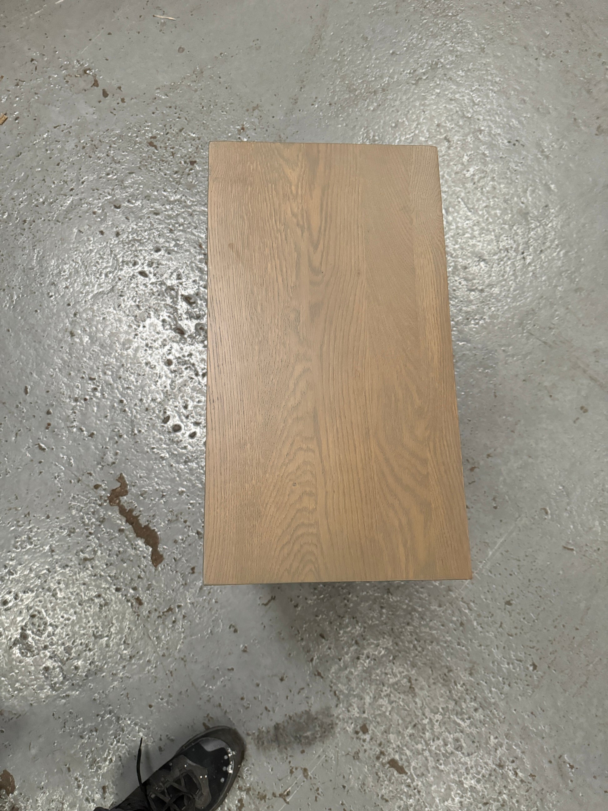 ELKSTONE SMOKED OAK
Sofa Table Quality Furniture Clearance Ltd