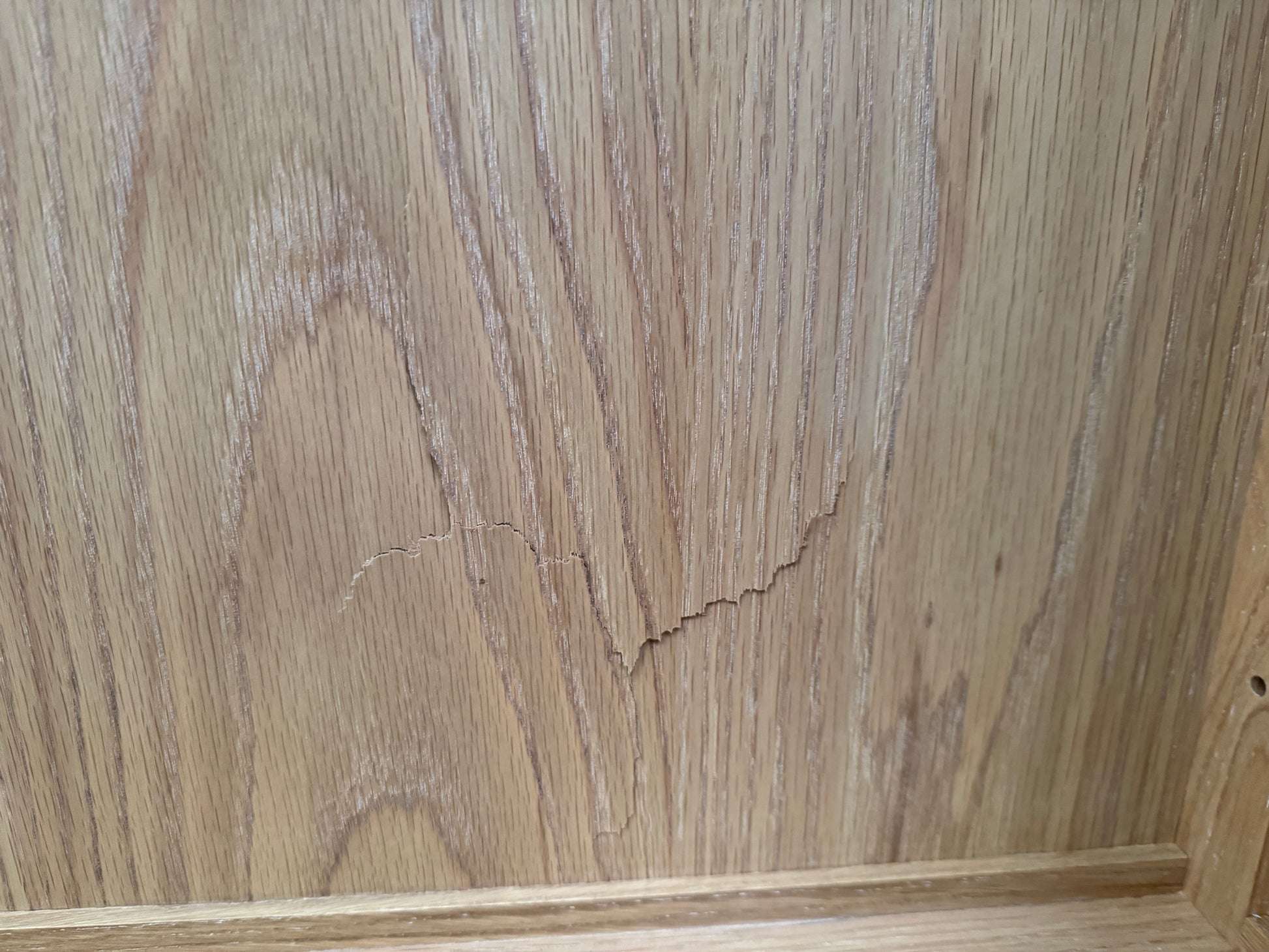 INGLESHAM WHITEWASH OAK
Large Bookcase Quality Furniture Clearance Ltd