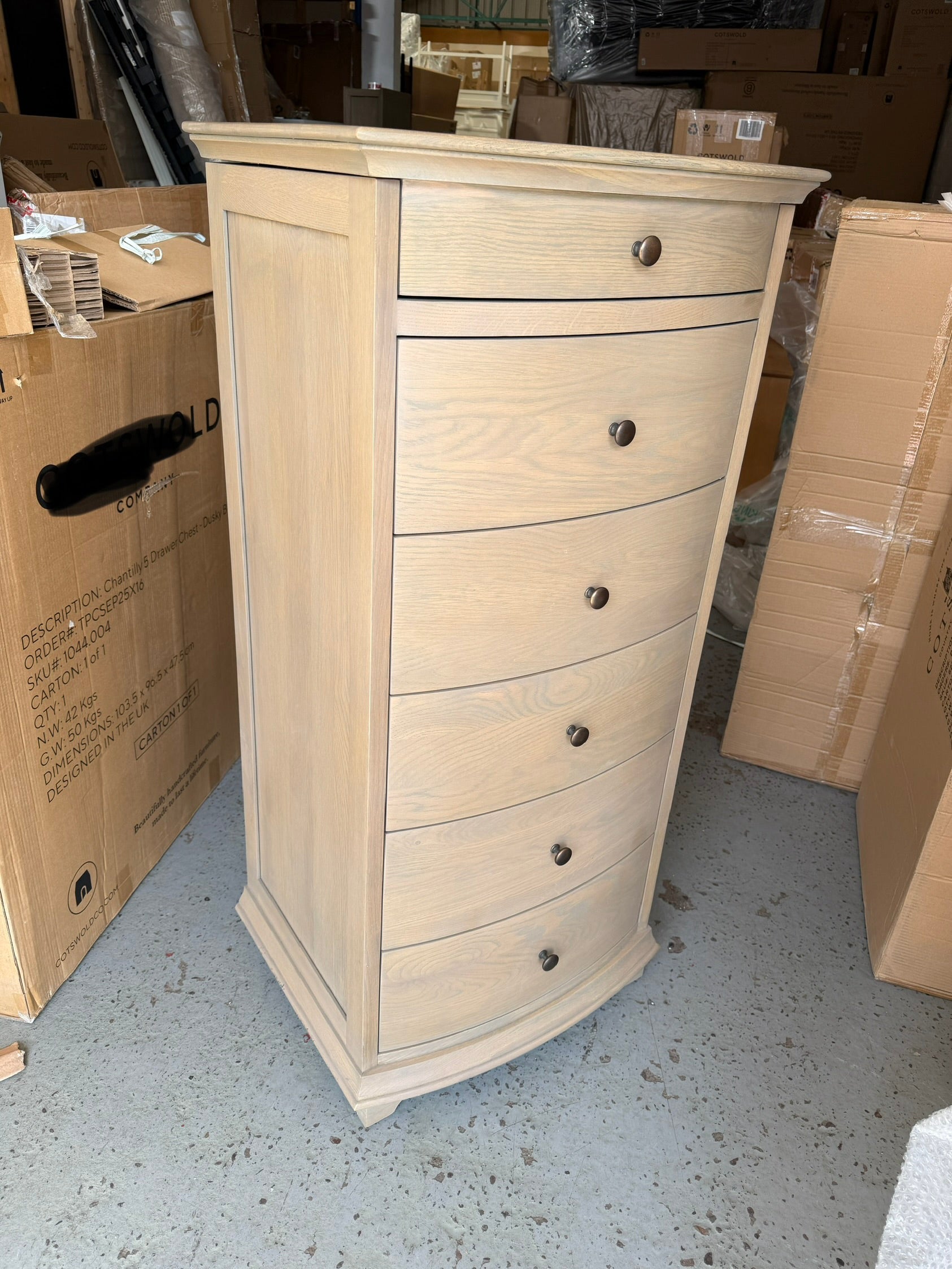 WINCHCOMBE SMOKED OAK
Vanity Tall Boy Quality Furniture Clearance Ltd