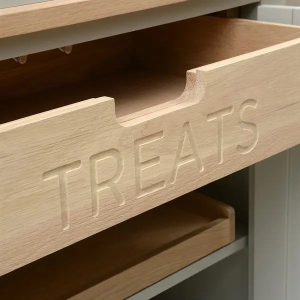 CHESTER DOVE GREY
Quad Larder Quality Furniture Clearance Ltd