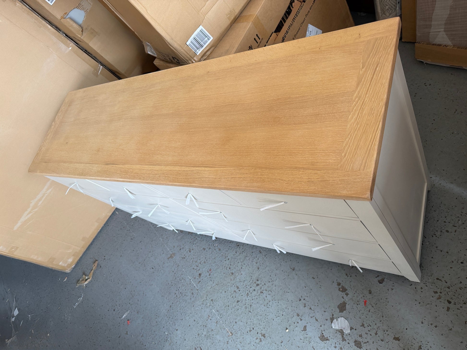 CHESTER LIMESTONE
10 Drawer Chest Quality Furniture Clearance Ltd