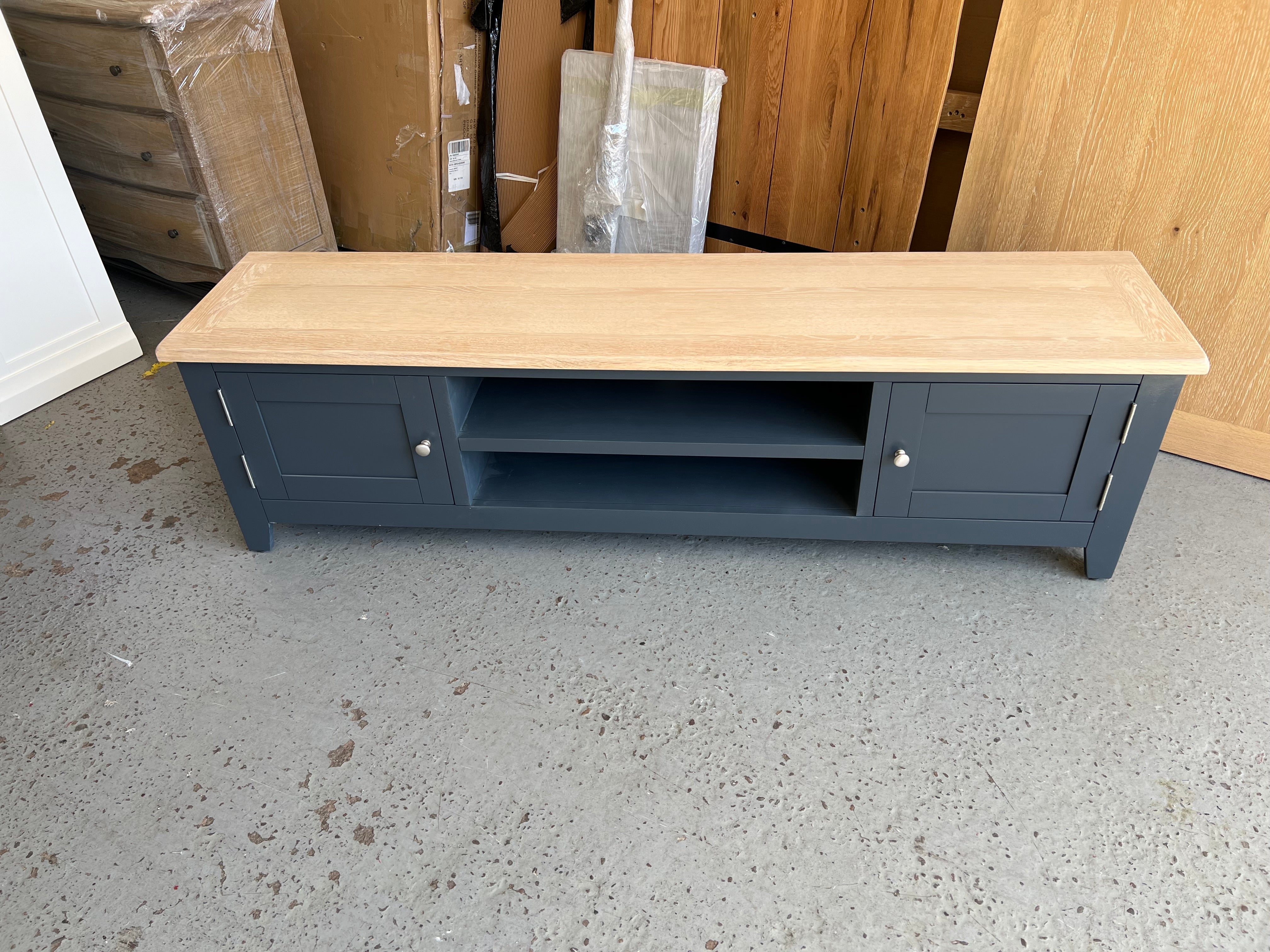 CHESTER CHARCOAL
Extra Large TV Stand up to 75" Quality Furniture Clearance Ltd