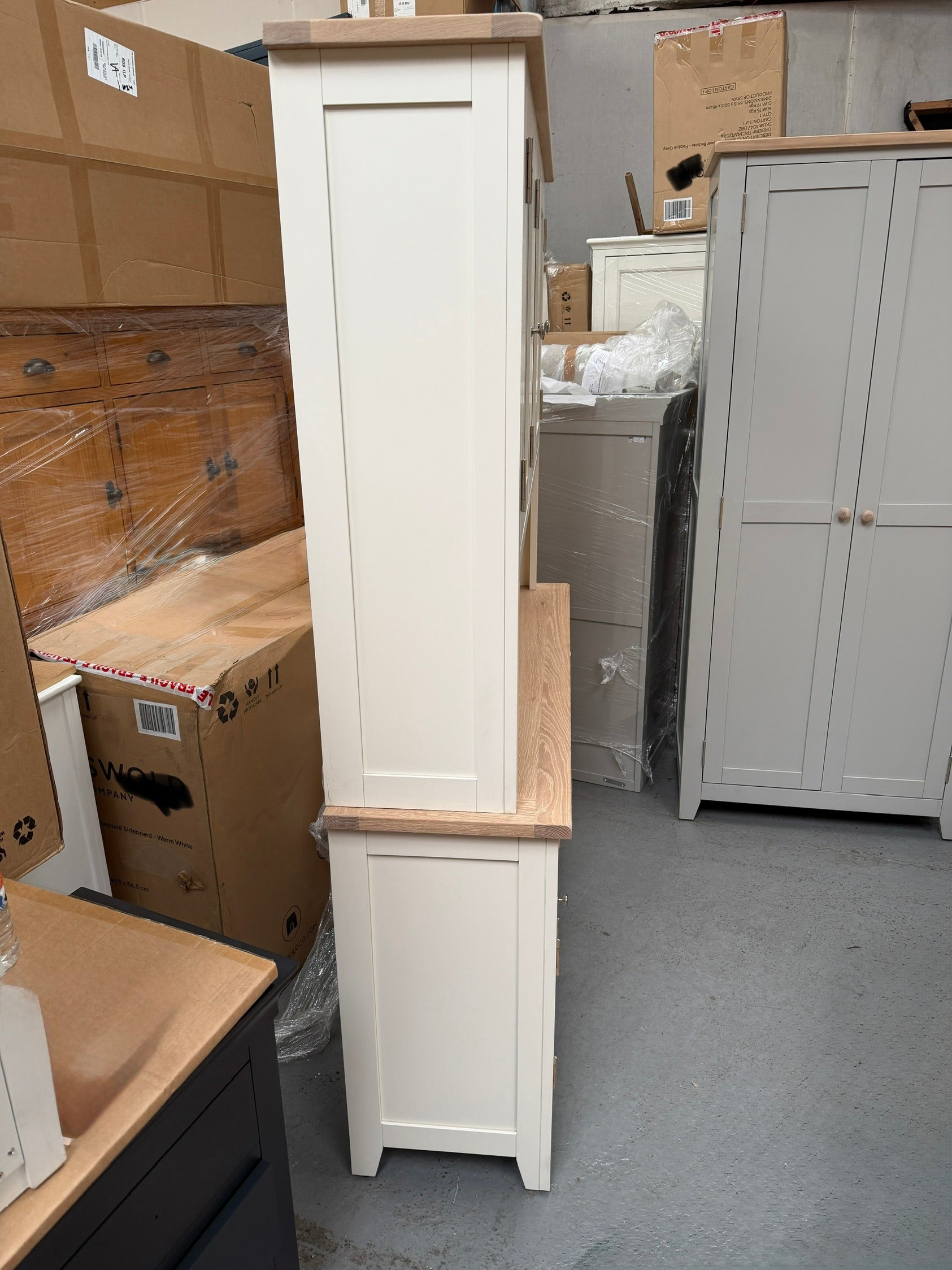 CHESTER CLASSIC CREAM
Large Dresser Quality Furniture Clearance Ltd