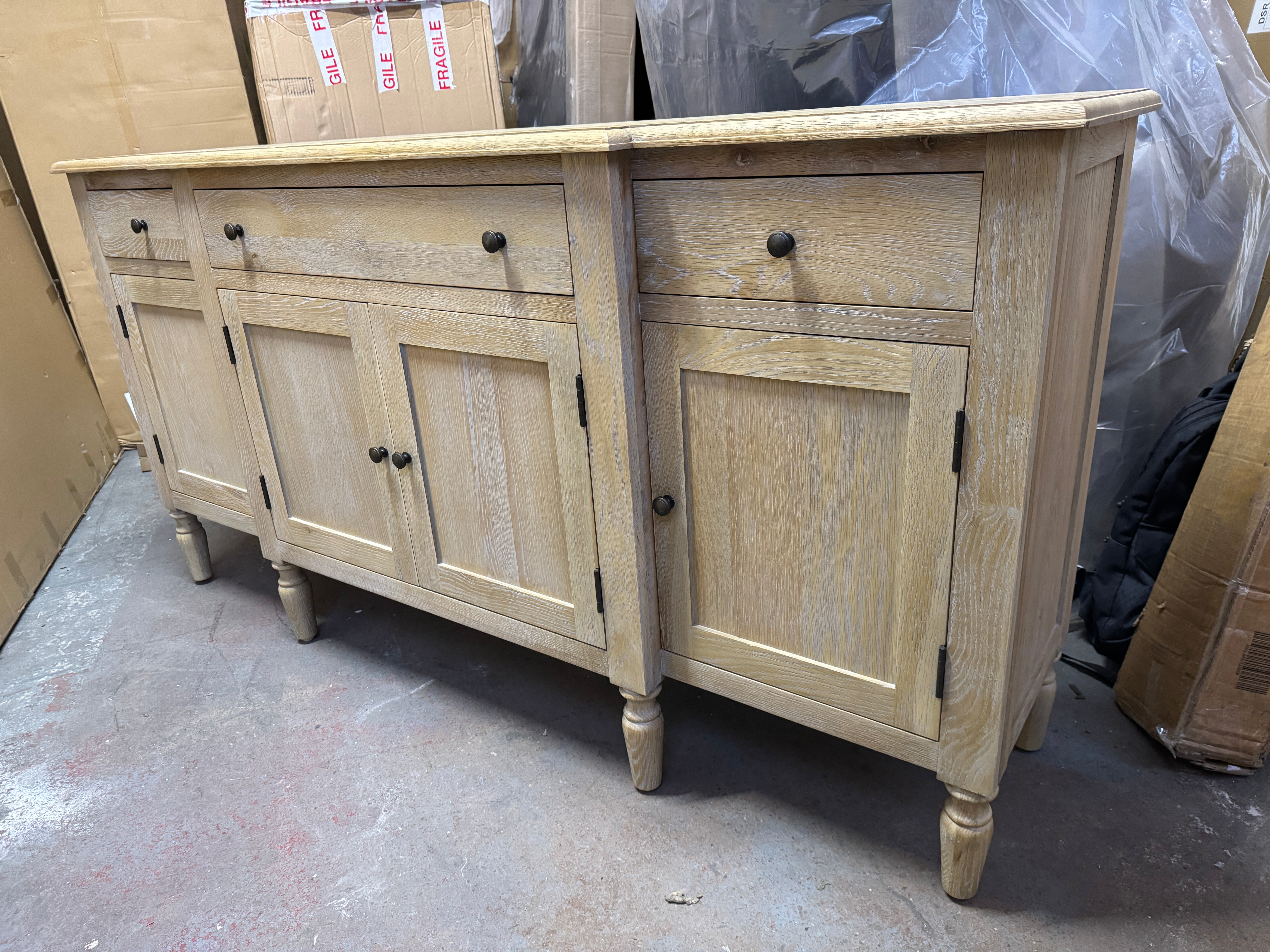 CAMILLE LIMEWASH OAK
Extra Large Sideboard Quality Furniture Clearance Ltd