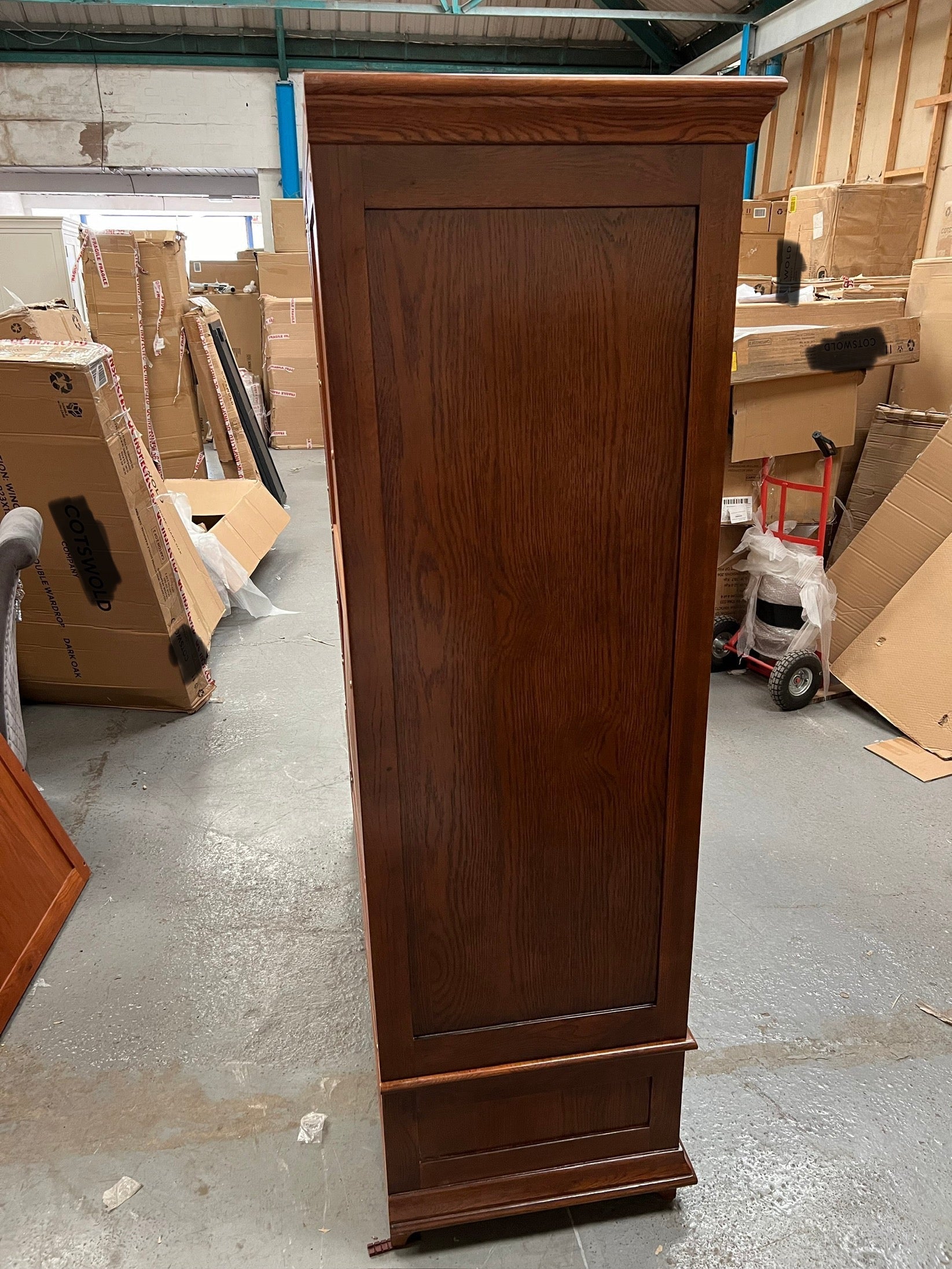 Winchcombe Dark Oak Triple Wardrobe Quality Furniture Clearance Ltd