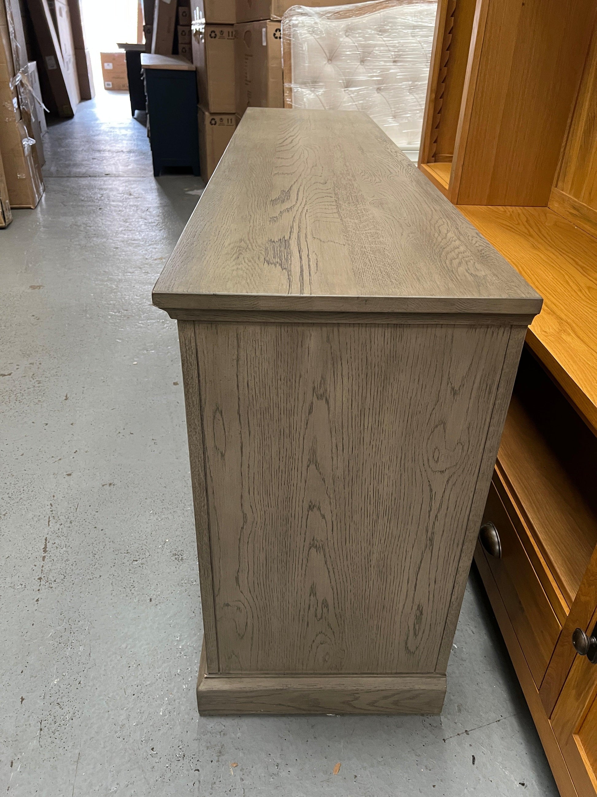 NOTGROVE WEATHERED OAK
NEW 4 Door Sideboard Quality Furniture Clearance Ltd