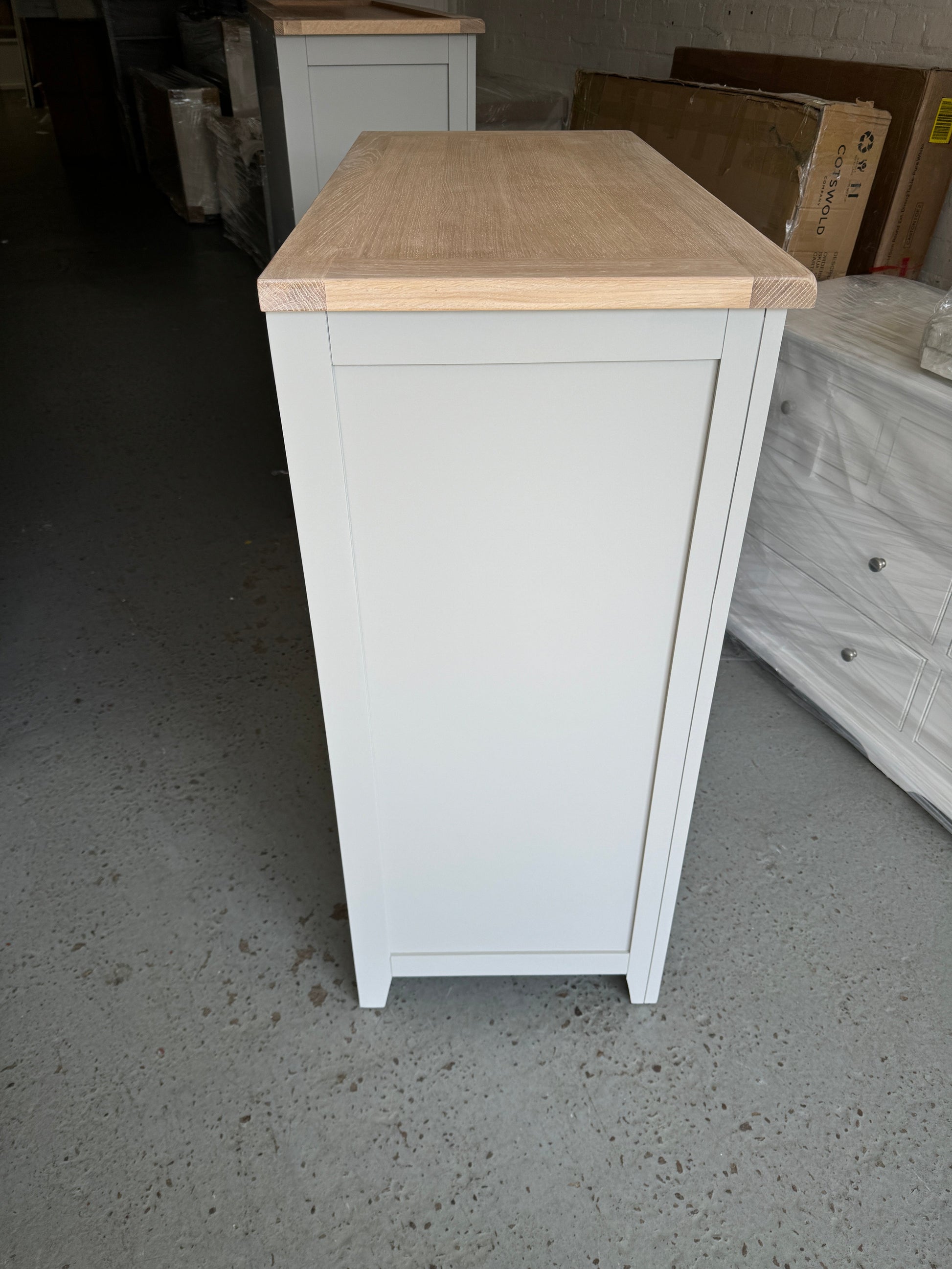 CHESTER DOVE GREY
7 Drawer Chest Quality Furniture Clearance Ltd