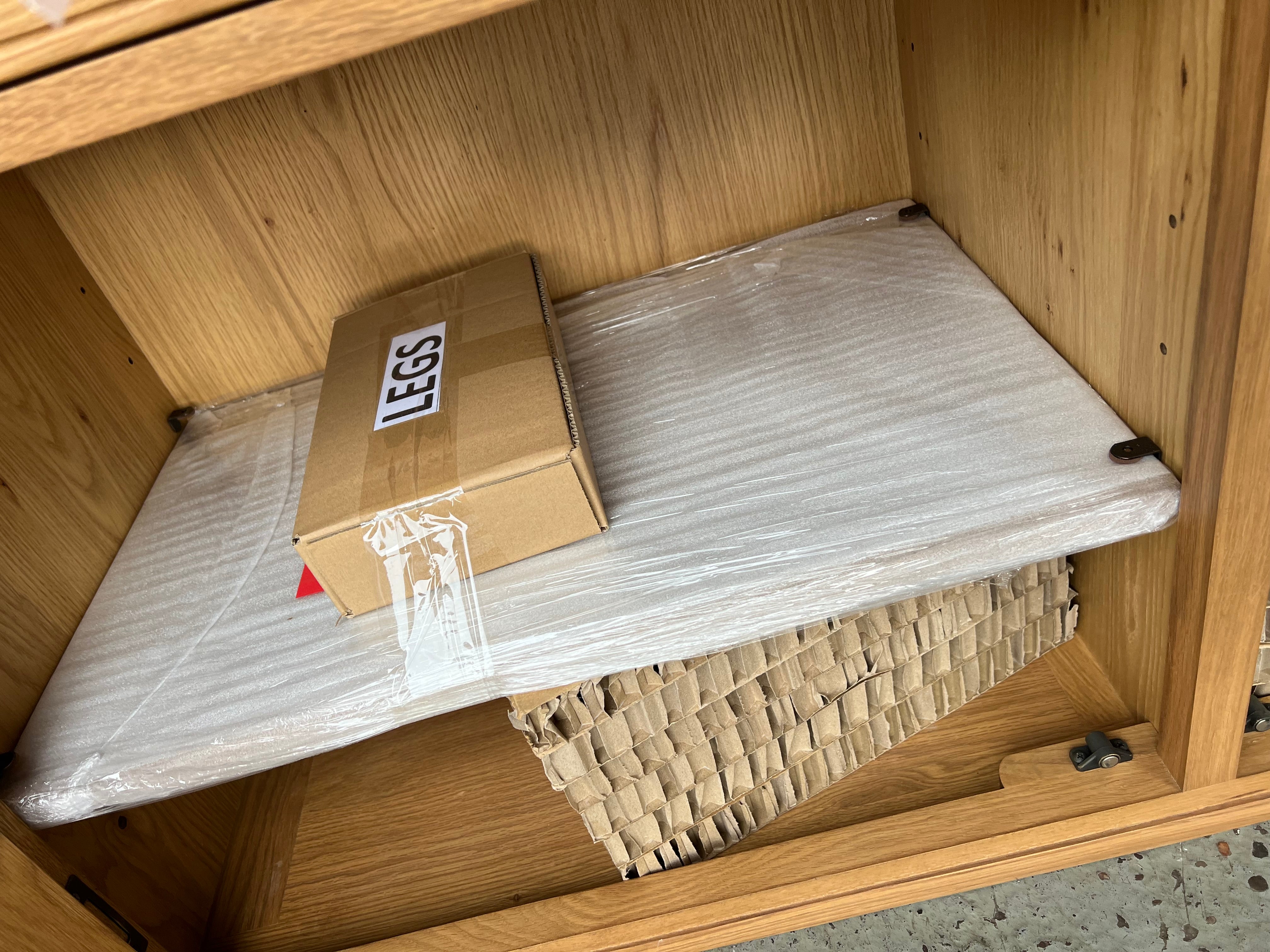 ELKSTONE MELLOW OAK
Large Sideboard Quality Furniture Clearance Ltd