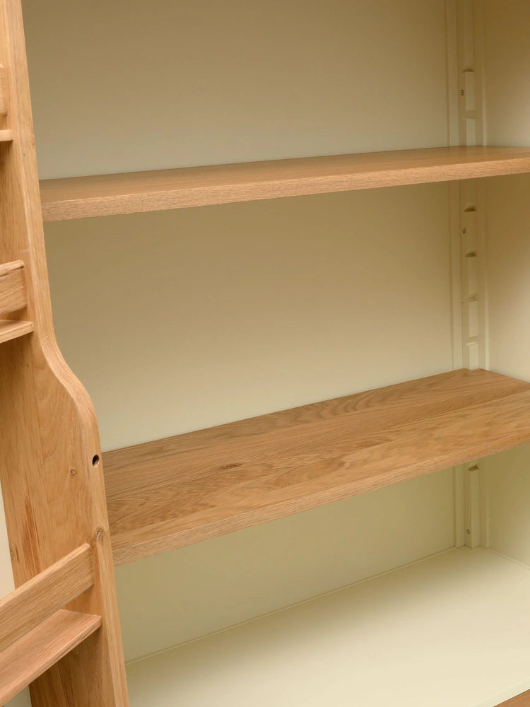 SUSSEX COTSWOLD CREAM
Double Larder Quality Furniture Clearance Ltd